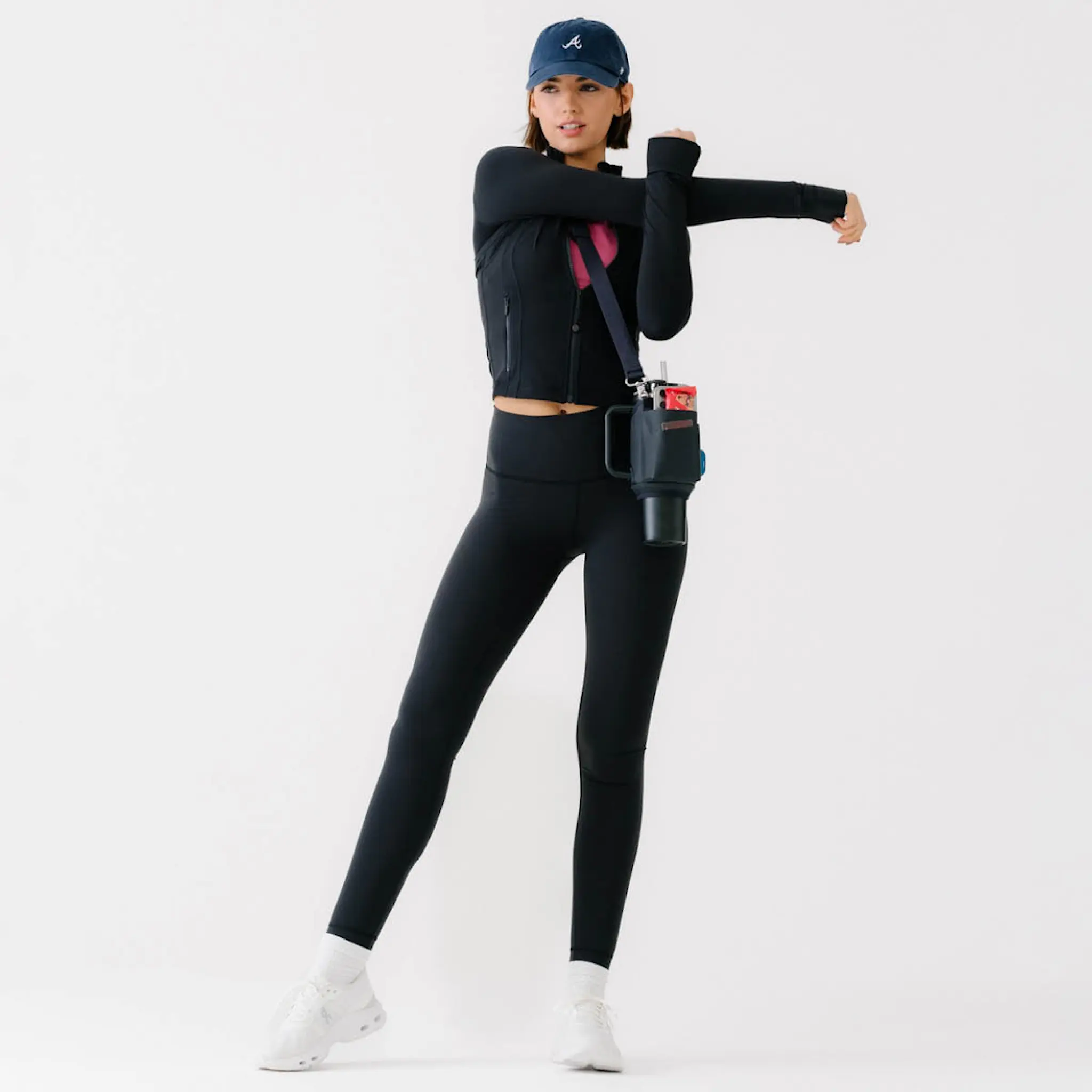 Stanley Quencher Olkalaukku 0,89L Musta