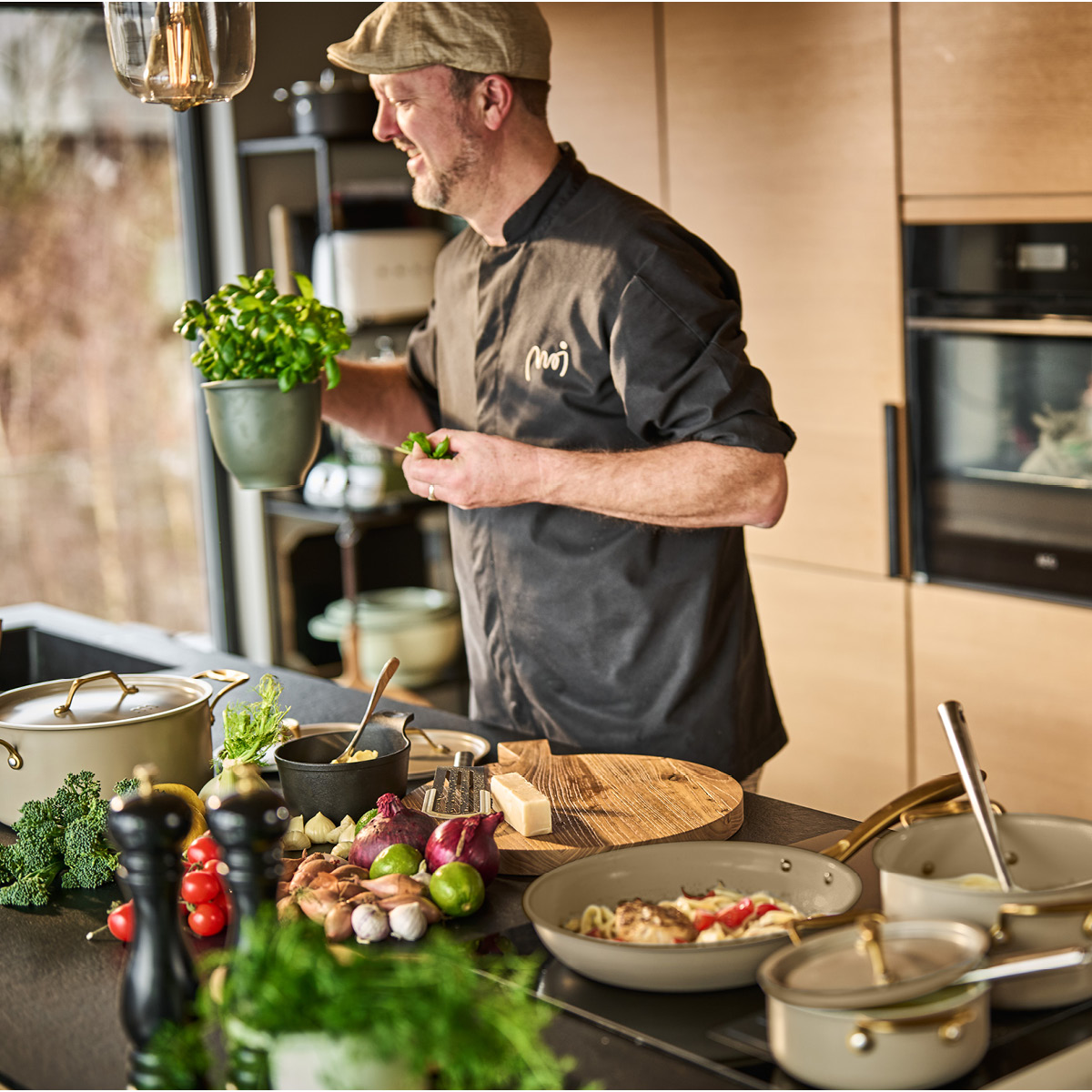 Modern House Sky gryte 2,4L latte