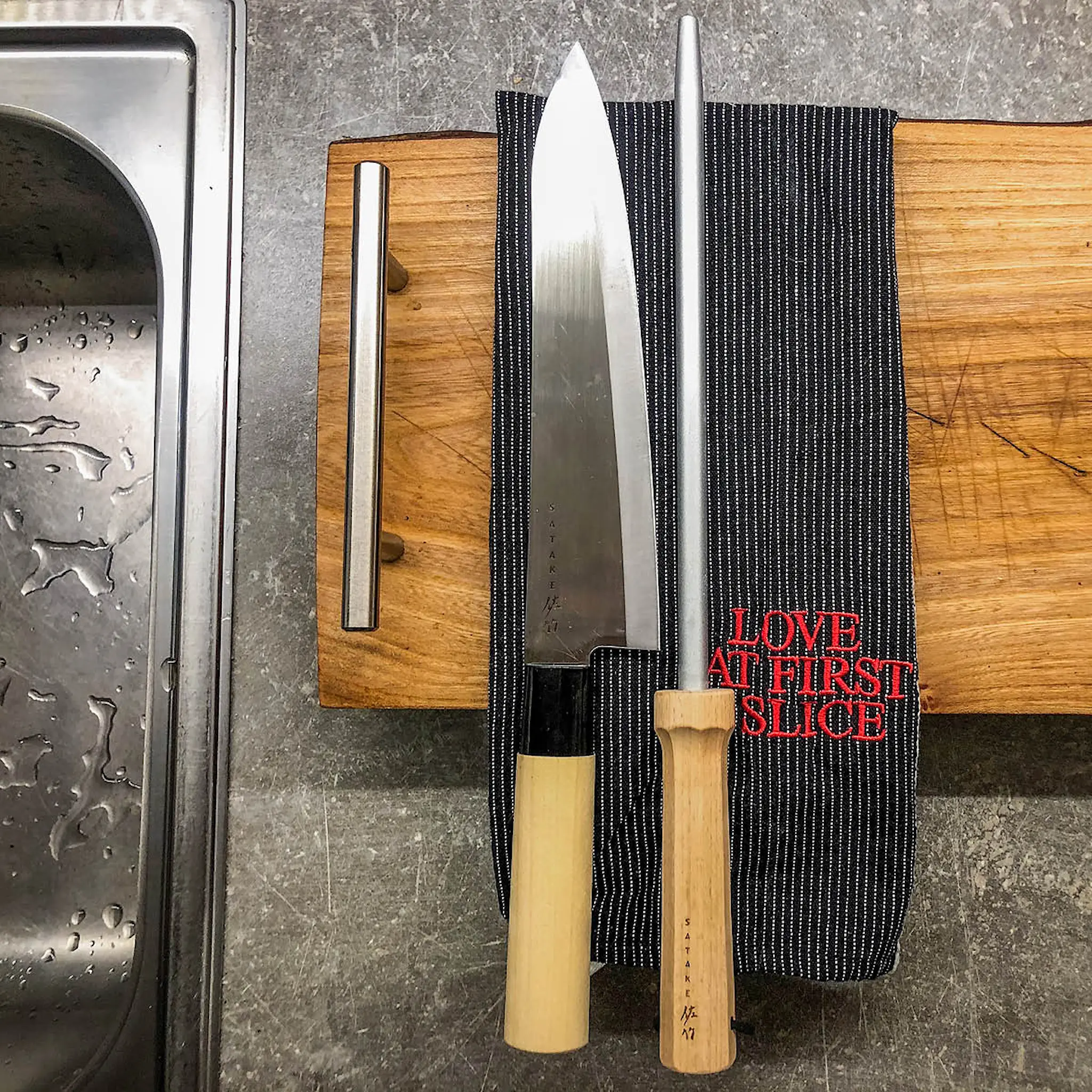 Satake Diamantbryne m/trehåndtak 23 cm