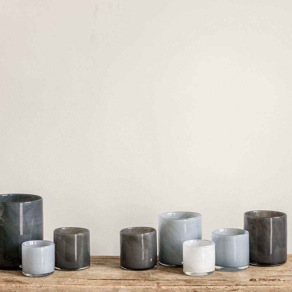 Tell Me More Lyrik lysholder 10x10 cm mørk grå