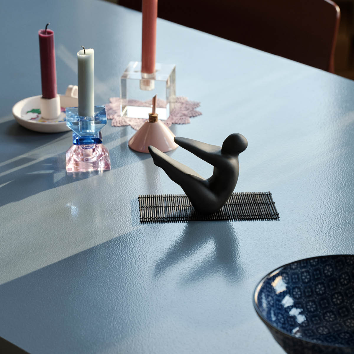 Design House Stockholm Lisa Larson Yoga no 2 figur 11 cm svart