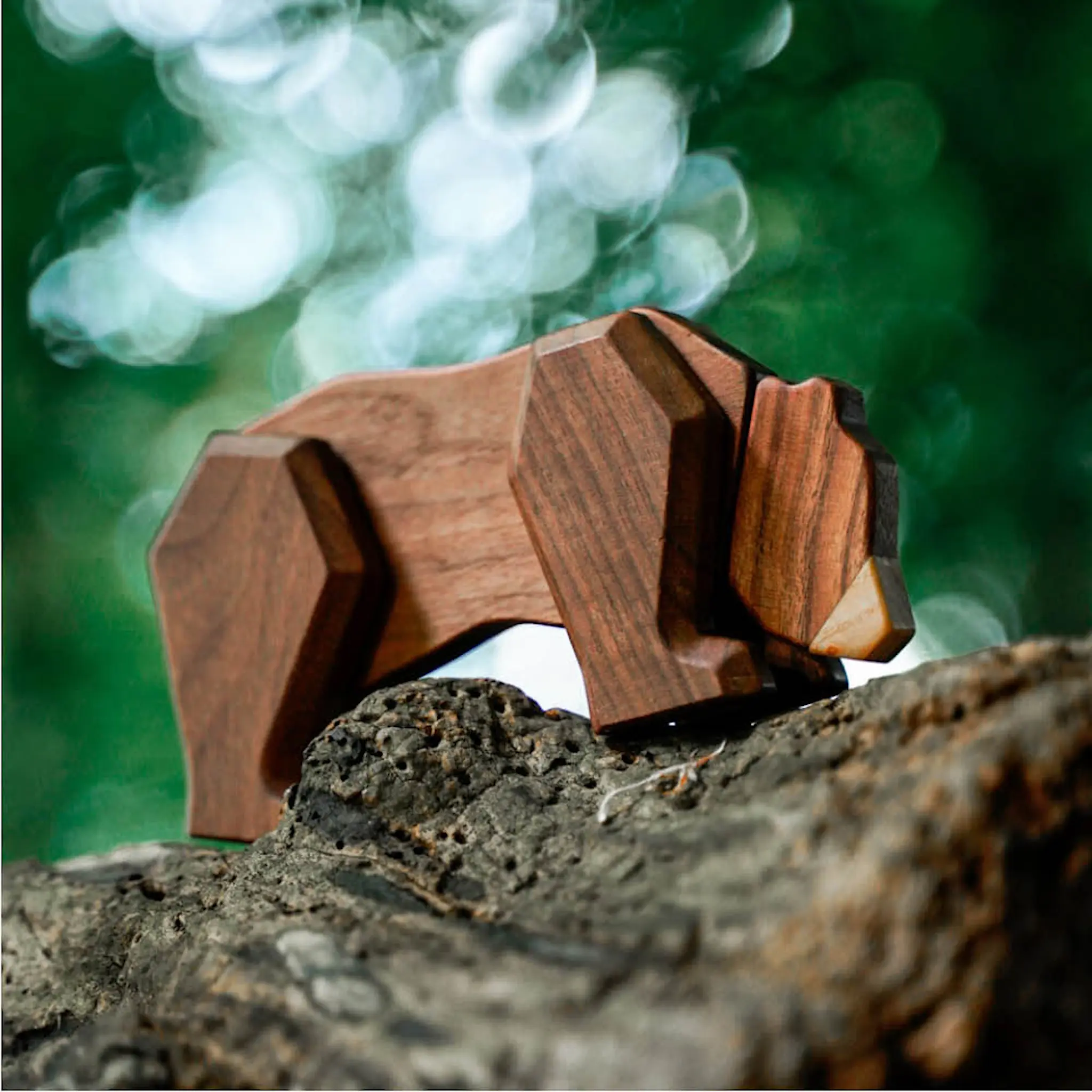 FableWood Puufiguuri karhu 12 cm Pähkinä/Saarni