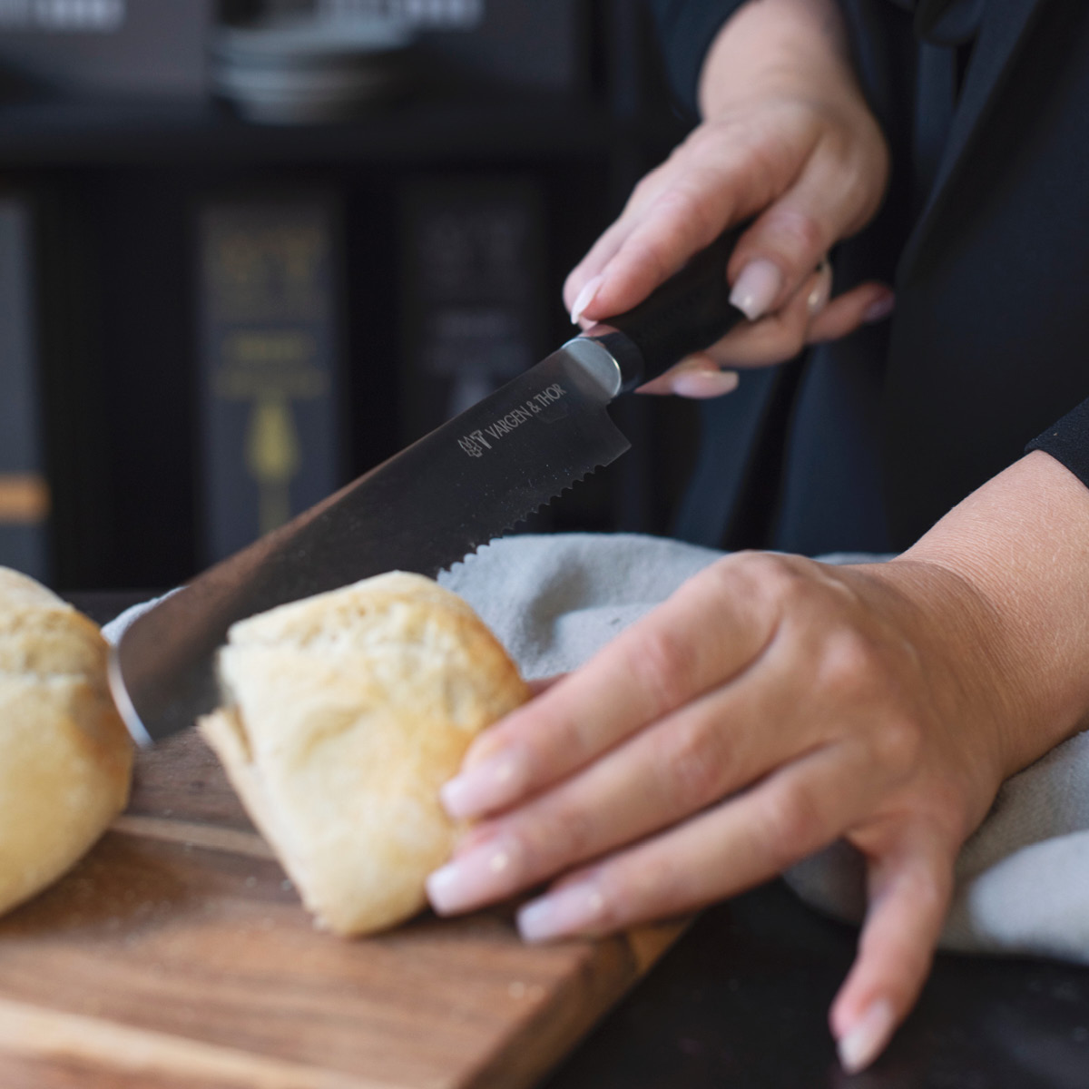 Vargen & Thor Elmer brødkniv 21 cm svart