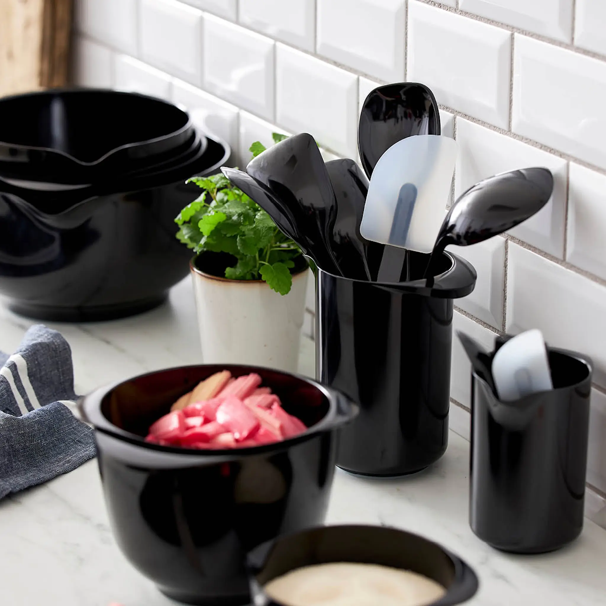 Rosti Classic slikkepott 26 cm svart hover