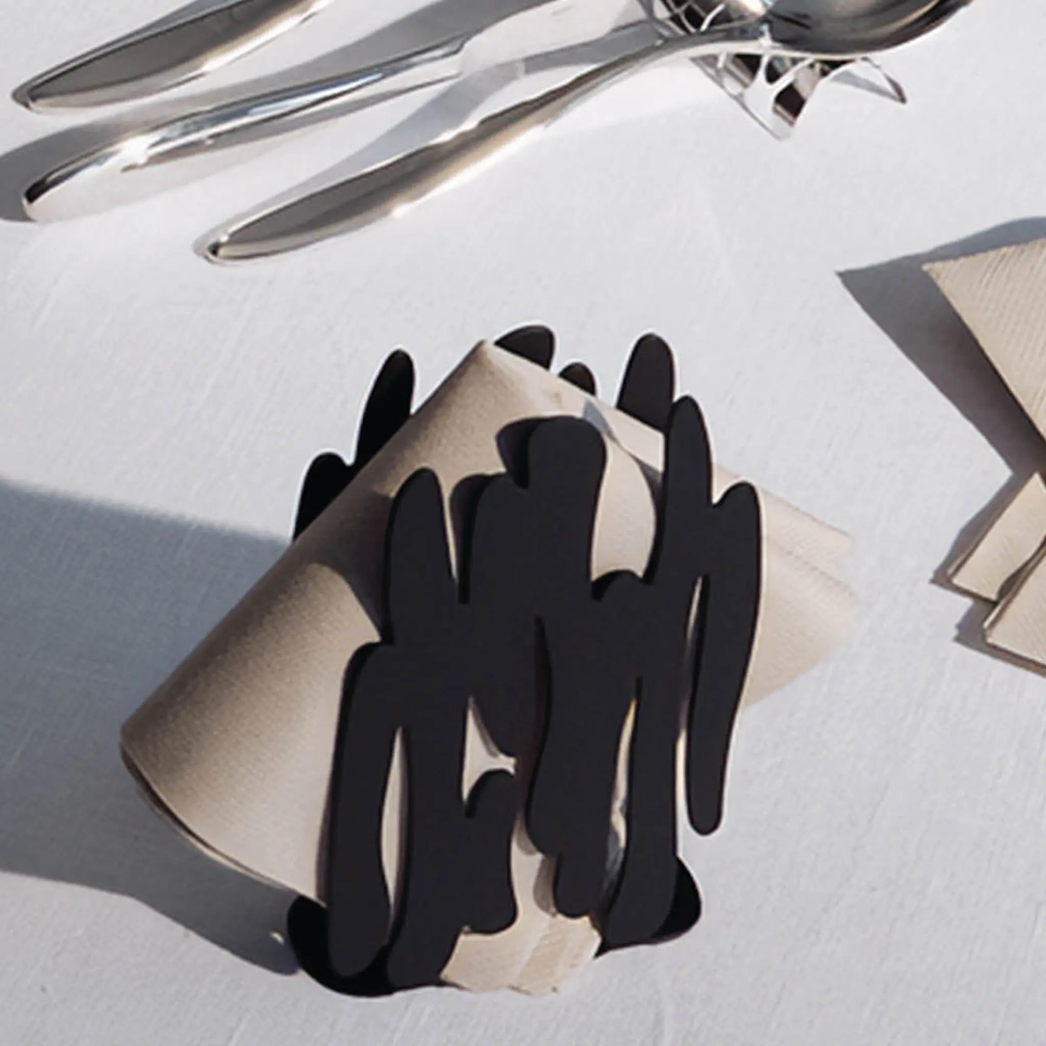 Alessi Bark serviettholder 12 cm svart stål