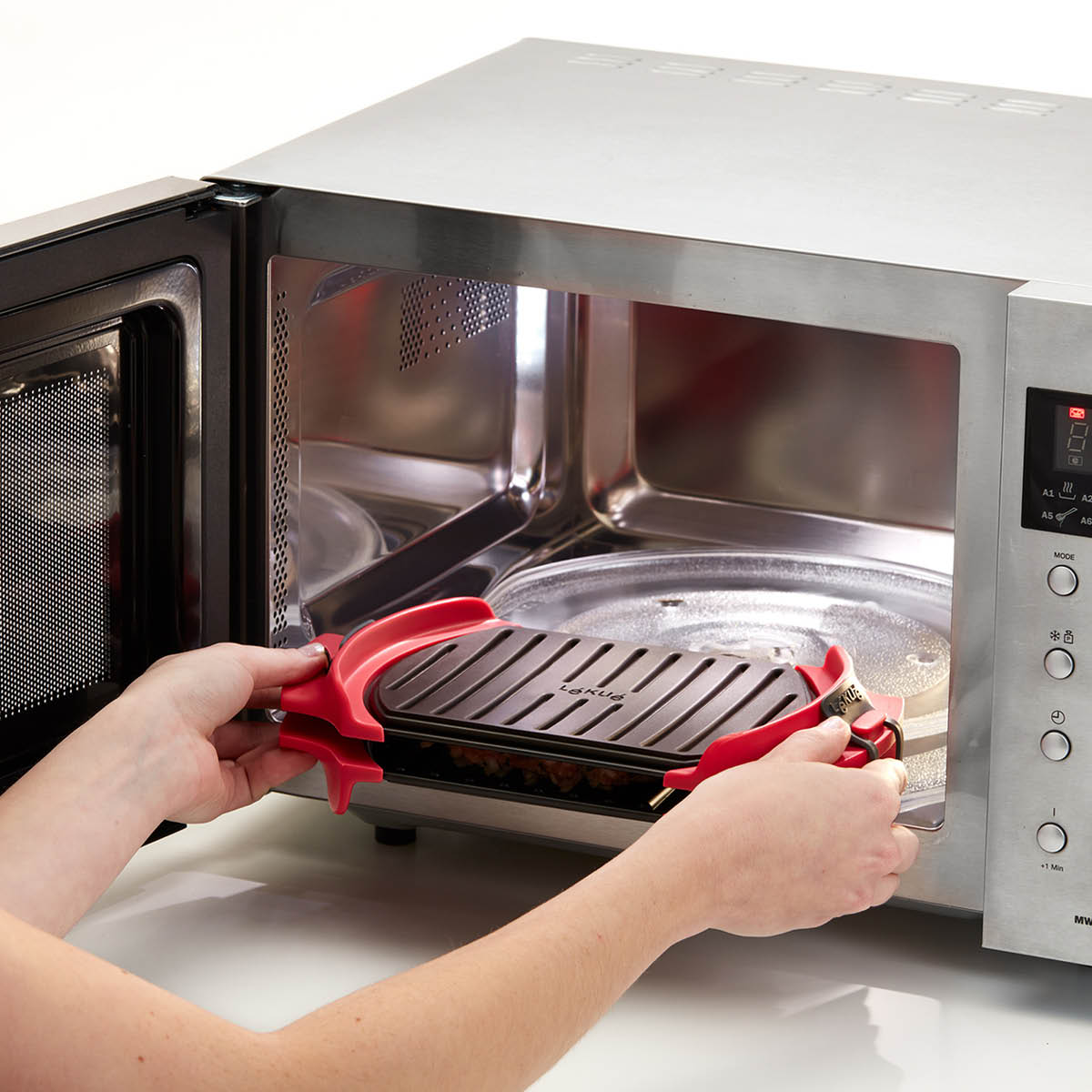 Lékué Grill XL för mikrovågsugn 30x21 cm röd