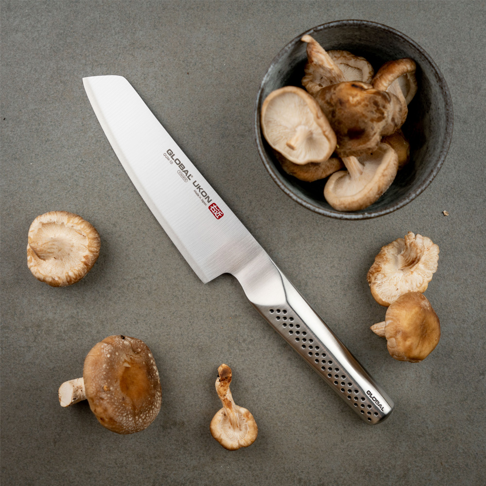 Global Ukon grønnsakskniv 14 cm