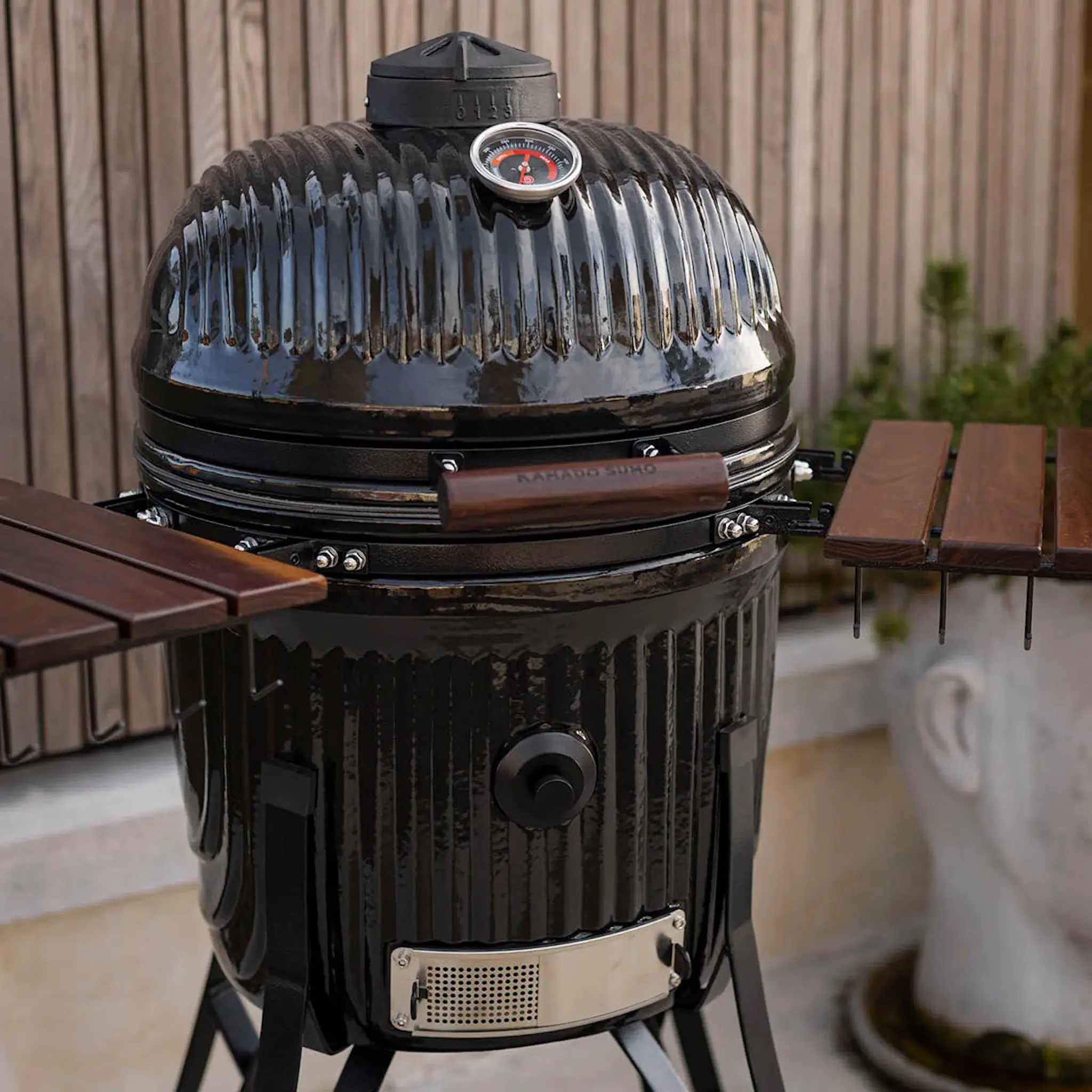 Kamado SUMO Kamado Grill Icon Large hiiligrilli musta