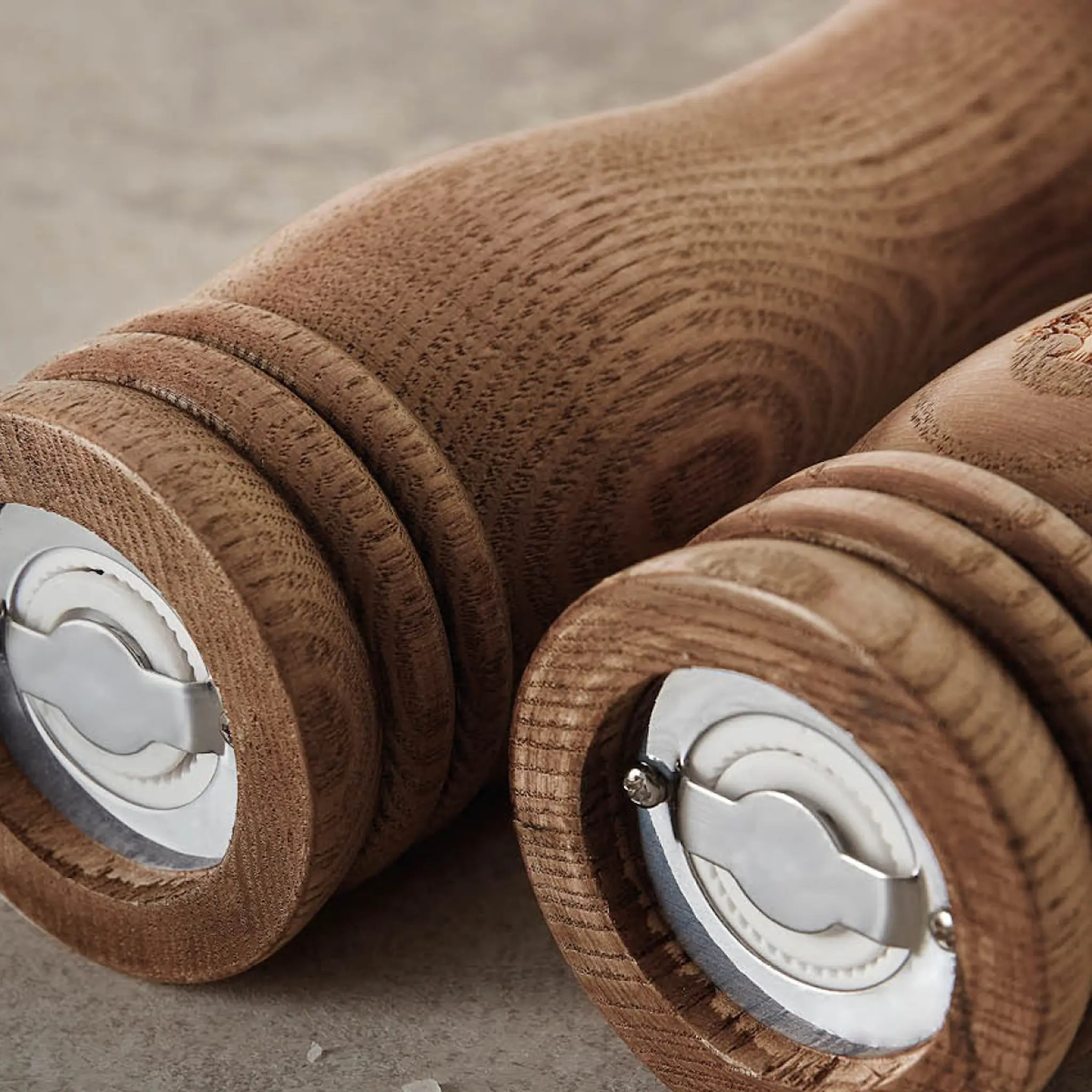 Barbary&Oak Hoxton Suola- ja Pippurimylly 19 cm Saarni