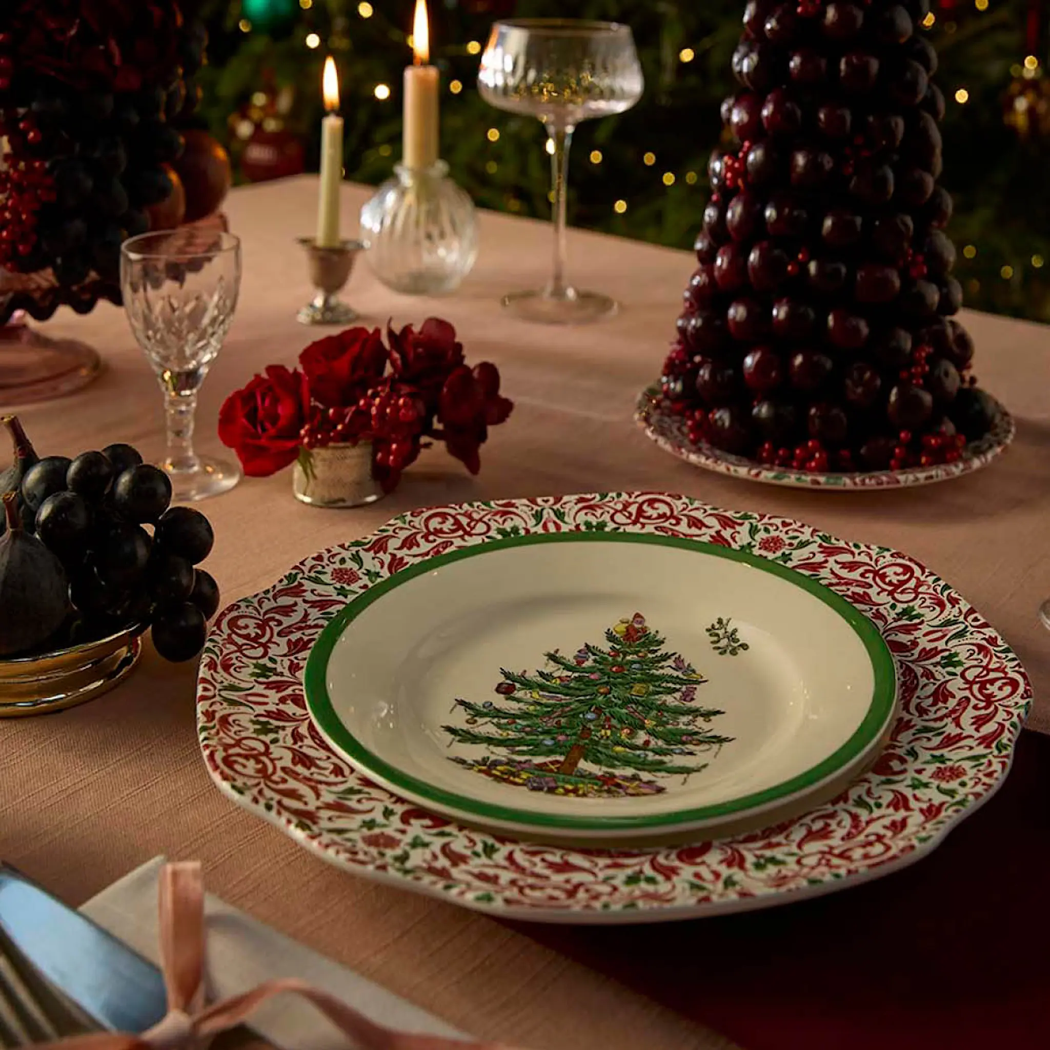Spode Christmas Tree Yuletide Scalloped undertallrik 27 cm