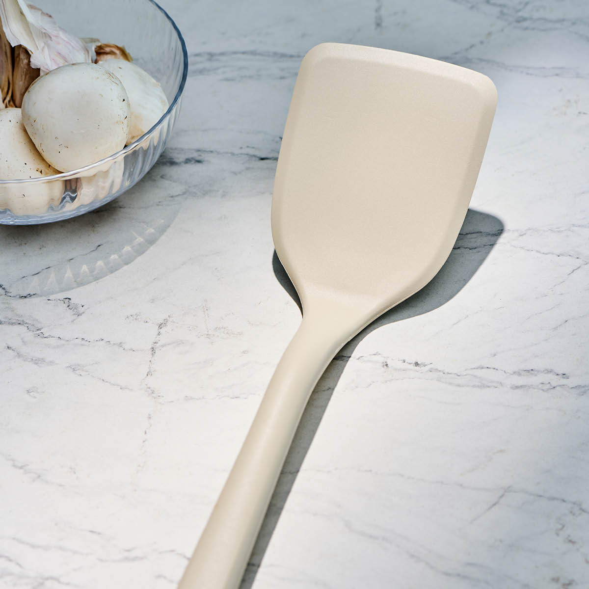 Anders Petter Stenfors silikonilasta 32 cm beige