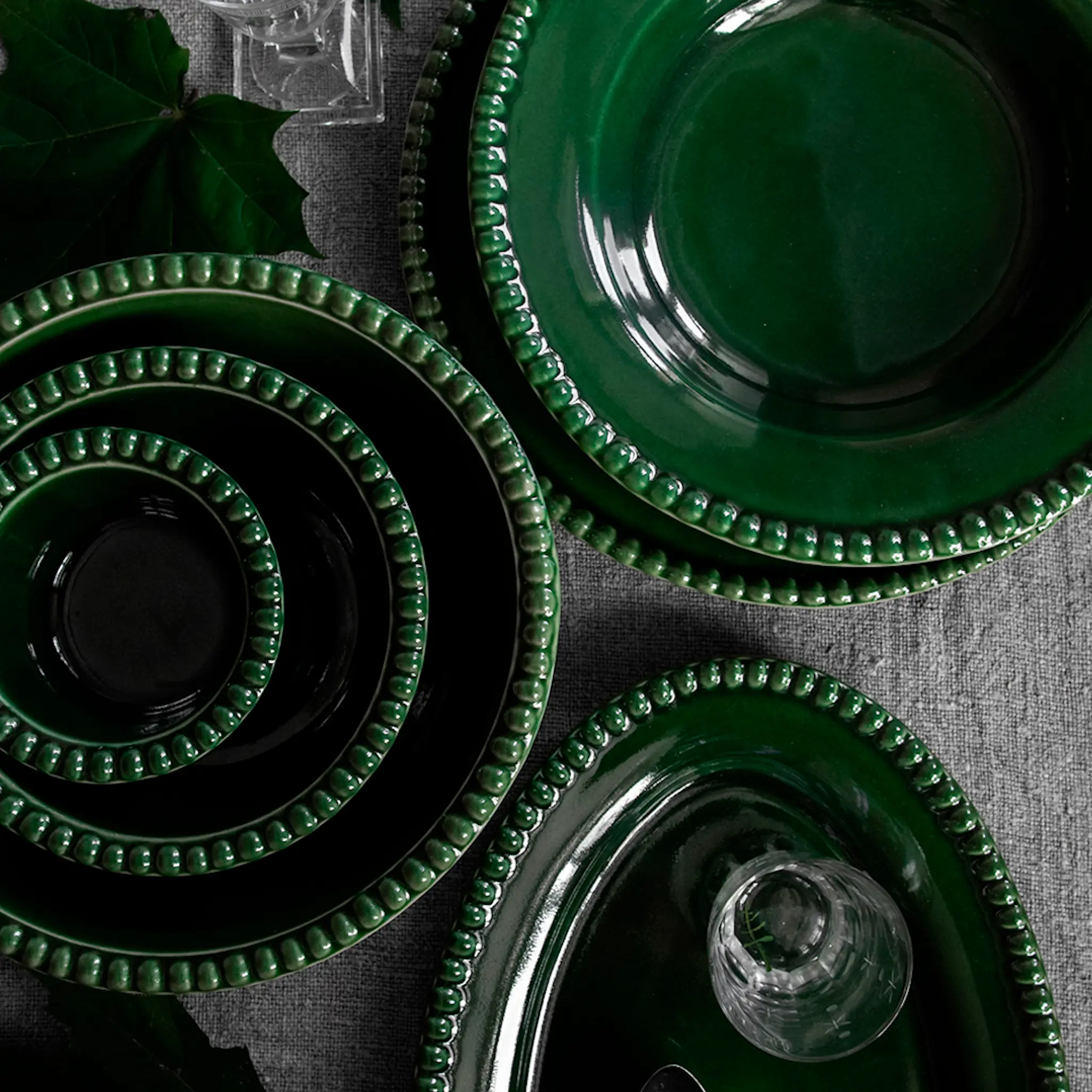 PotteryJo Daria Serveringsfat 35 cm Moss