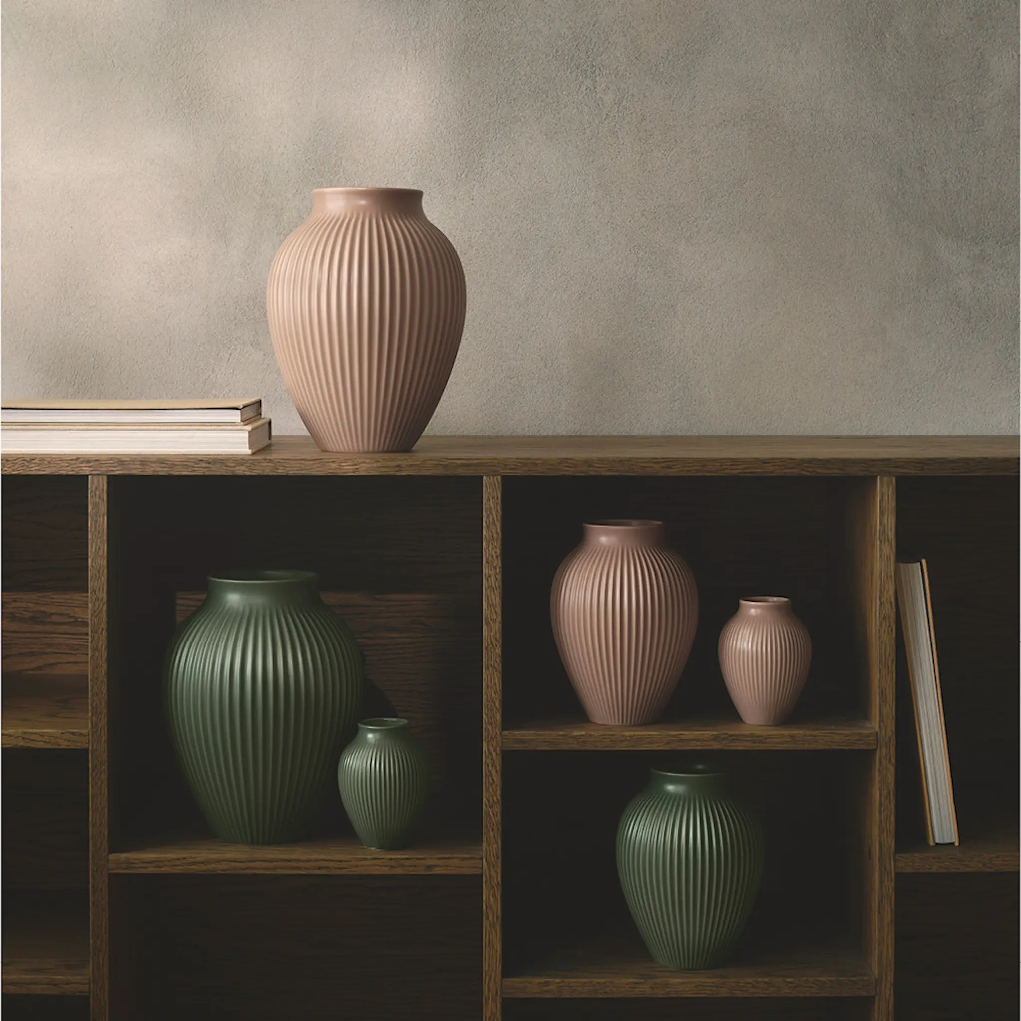 Knabstrup Keramik Ripple vas 20 cm matt celadon green