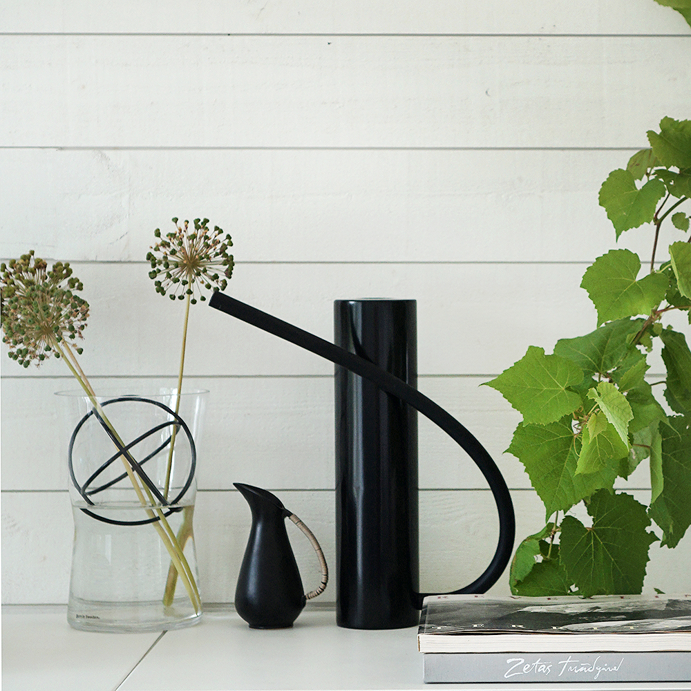 Born in Sweden Vannkanne 1,5L svart