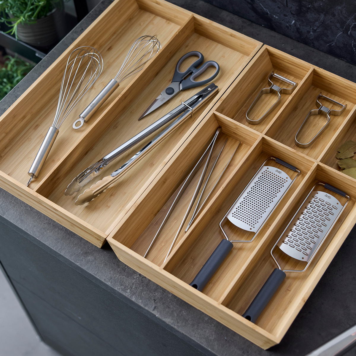 Tareq Taylor Diversity matpinsett 22x1,4 cm stål