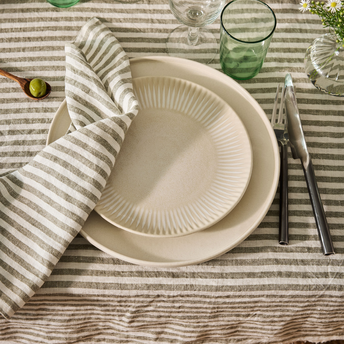 Tell Me More Leon duk 145x330 cm Seagrass