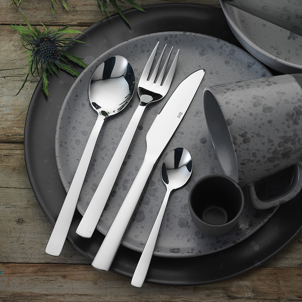 Aida Raw Aterimet 16 osaa Ruostumaton