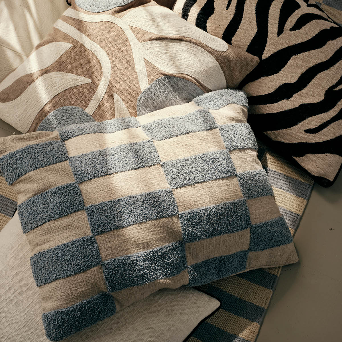 Broste Copenhagen Jane Tyynynpäällinen 40x60 cm Dusty Blue/Oatmeal