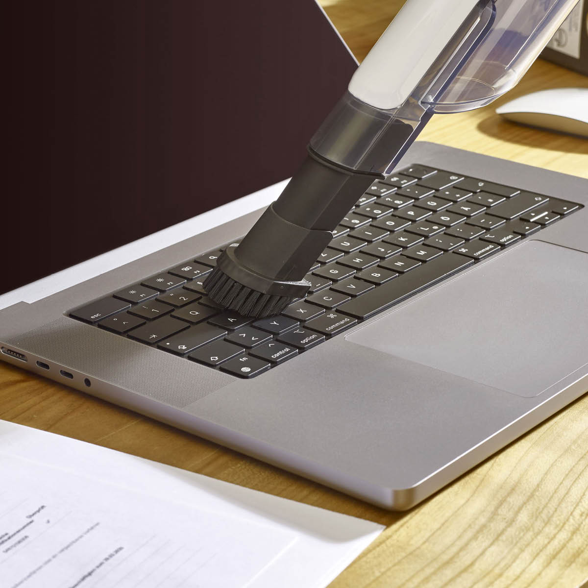 Severin S'Power handdammsugare HV7140 120W svart/vit