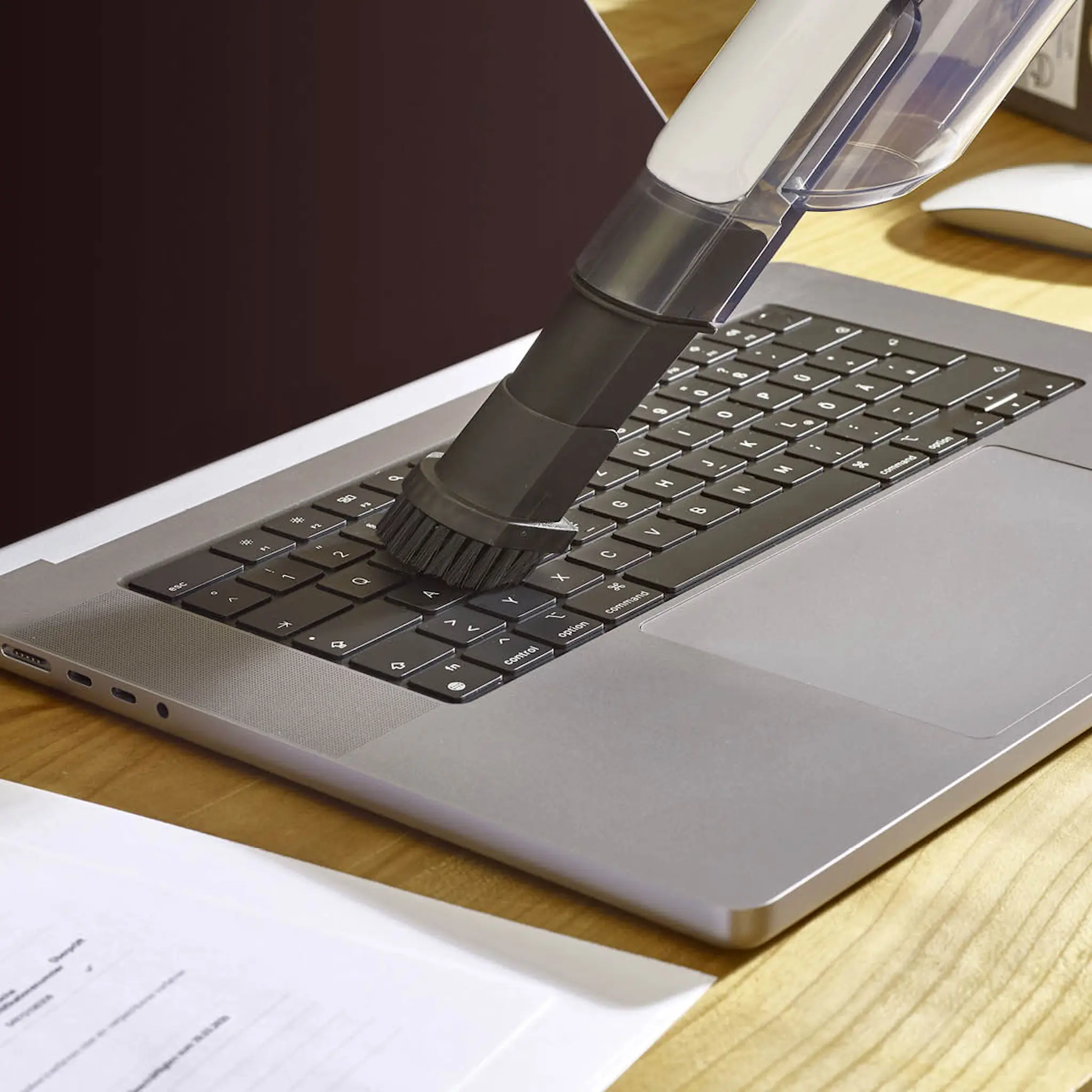 Severin S'Power handdammsugare HV7140 120W svart/vit