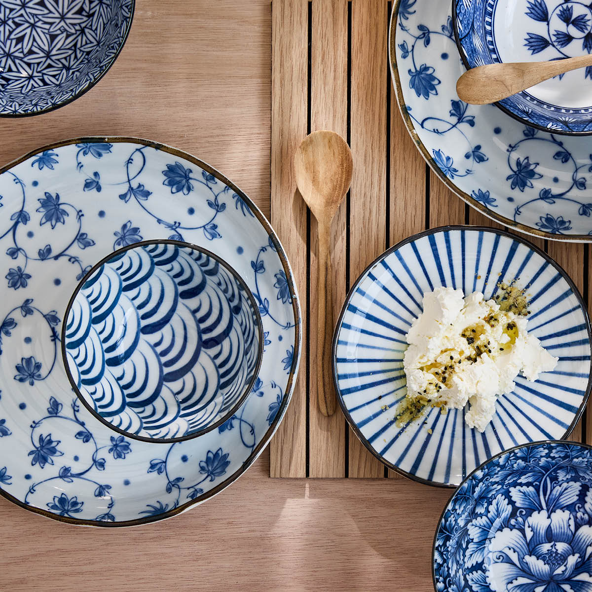 Tokyo Design Studio Natsu Nami Tayo skål 15,2x6,7 cm 0,5 L blå/vit