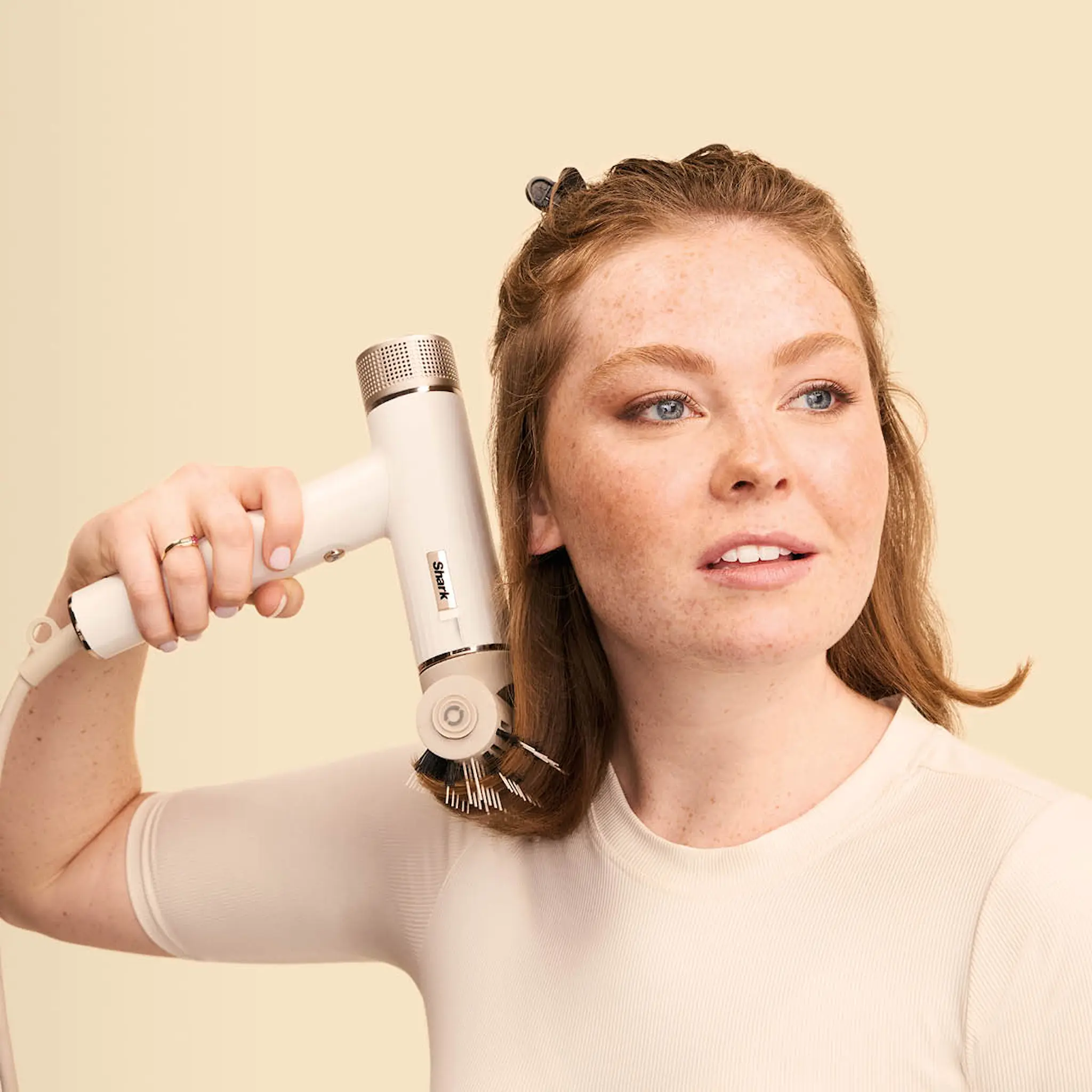 Shark Beauty SpeedStyle 5-i-1 RapidGloss Finisher & hårfön HD352EU white