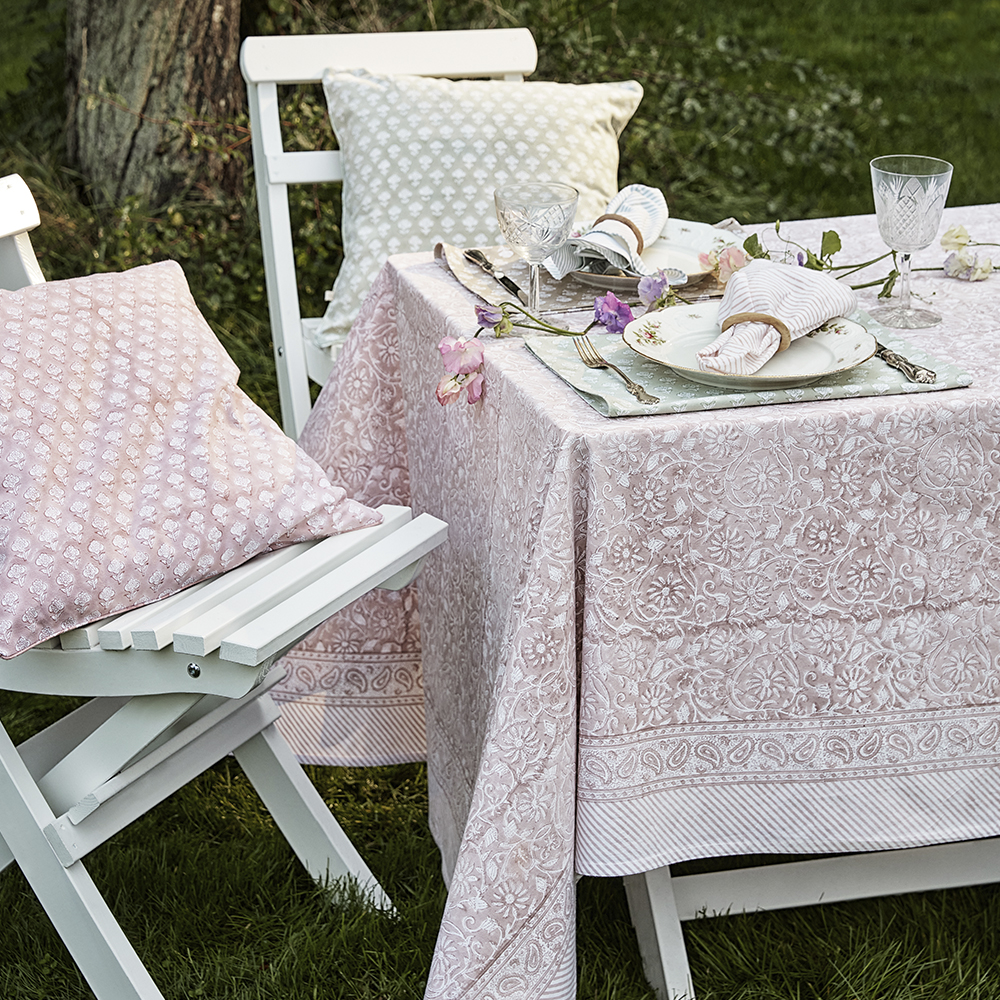 Chamois Margerita Bordsduk 170x270 cm Margerita Rose