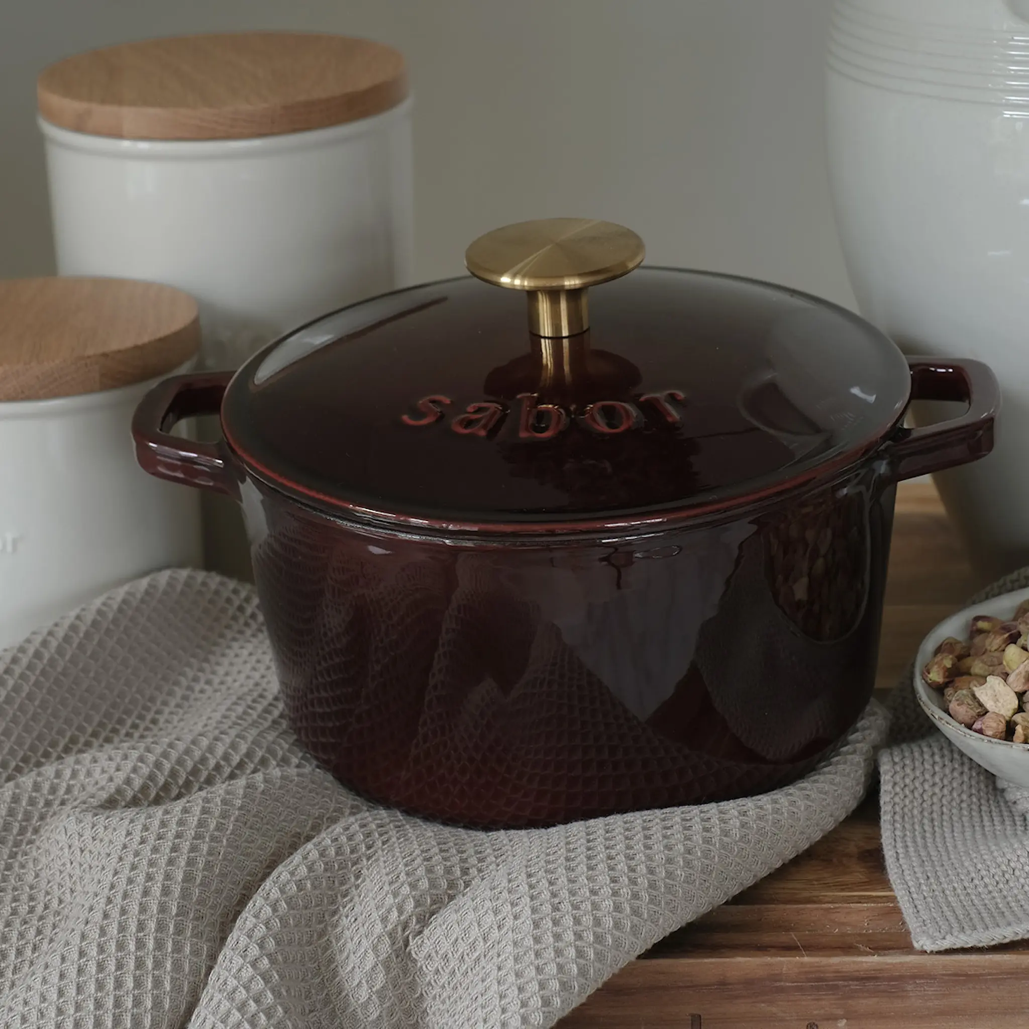 Sabor Gjutjärnsgryta 2L zinfandel mässing