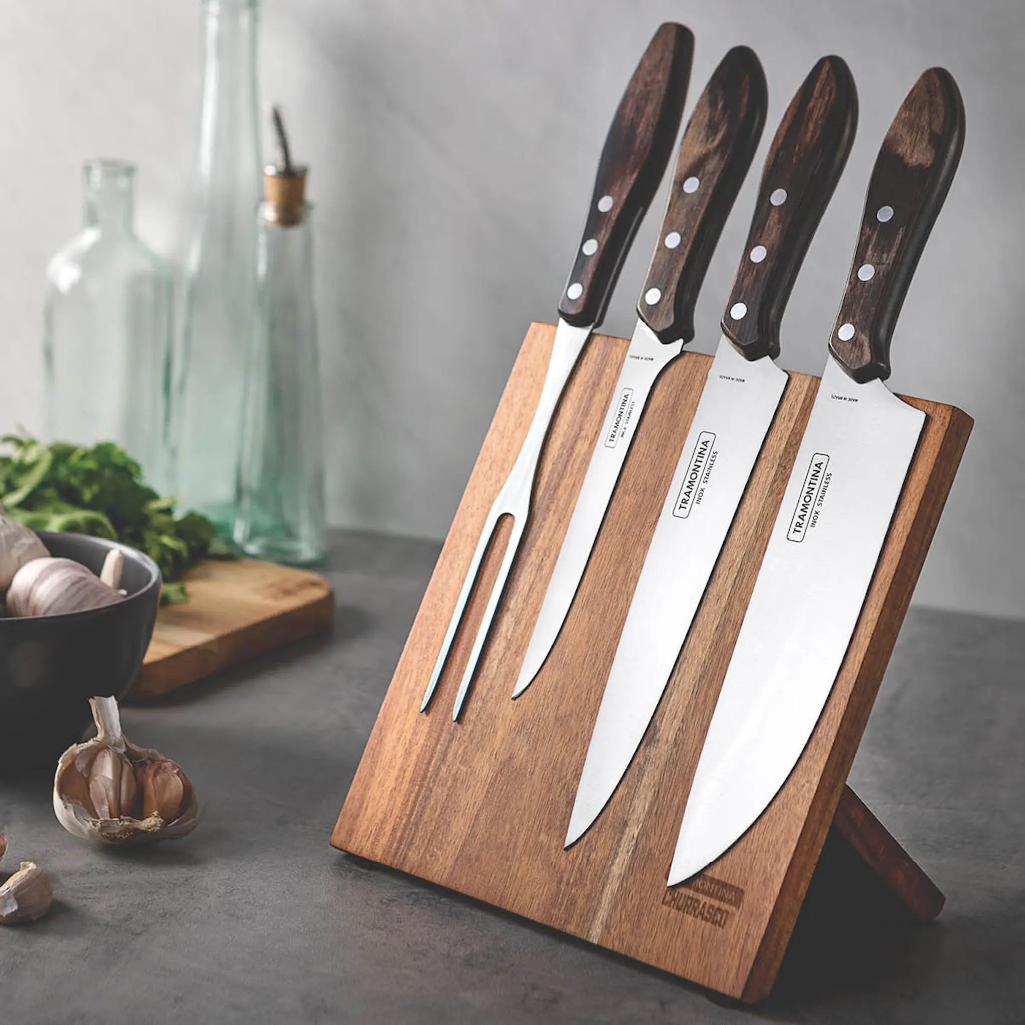 Tramontina Knivset 4 delar med magnetiskt knivblock trä