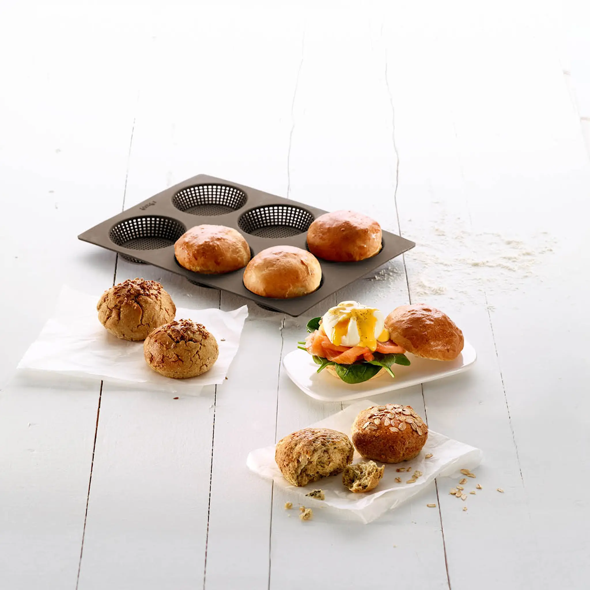 Lékué Silikonform för frallor 6 hål brun