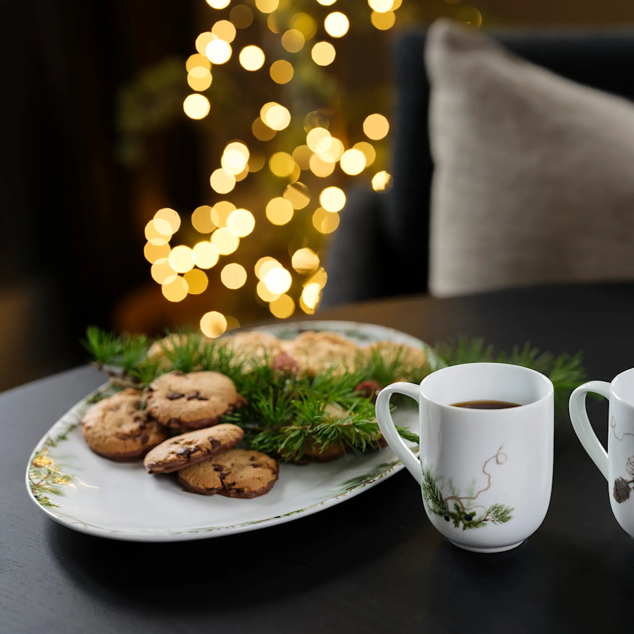 Magnor Nostalgi serveringsfat 38x25 cm vit/grön