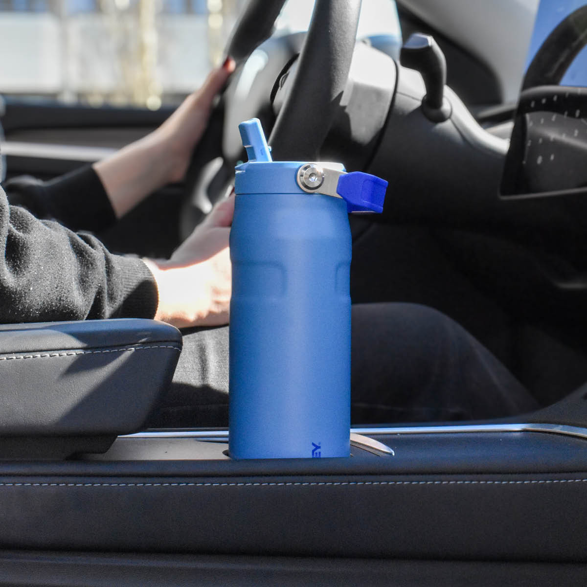 Stanley IceFlow Flip Straw 2.0 Bottle Termospullo 0,7 L Blue Sky