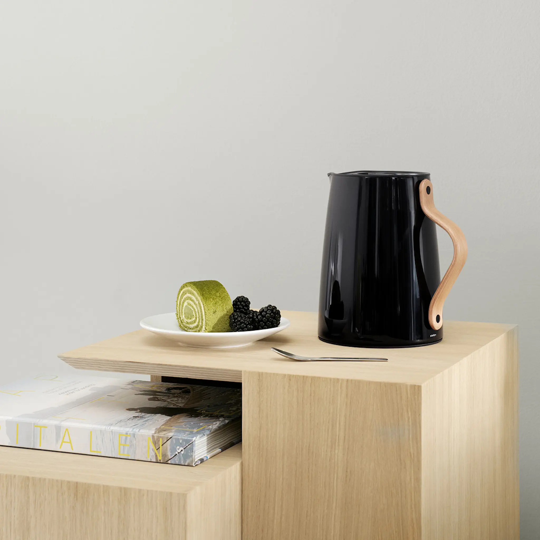 Stelton Danish Modern Emma Termoskannu 1 L Musta