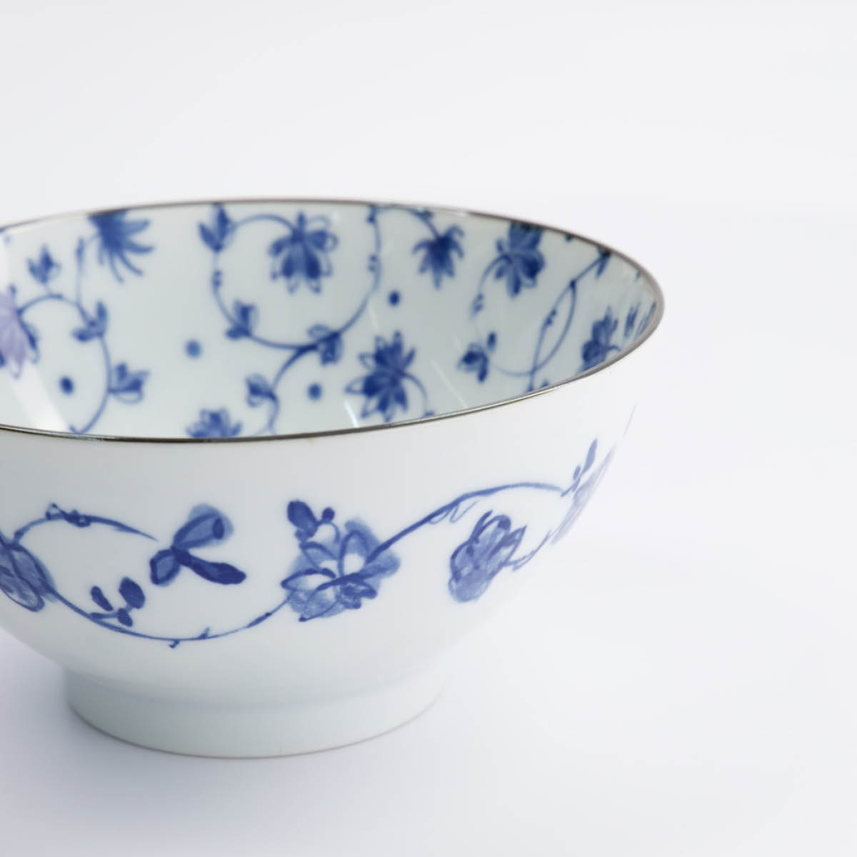 Tokyo Design Studio Natsu Karakusa Mixed skål 17,8x9,5 cm 1 L blå/vit