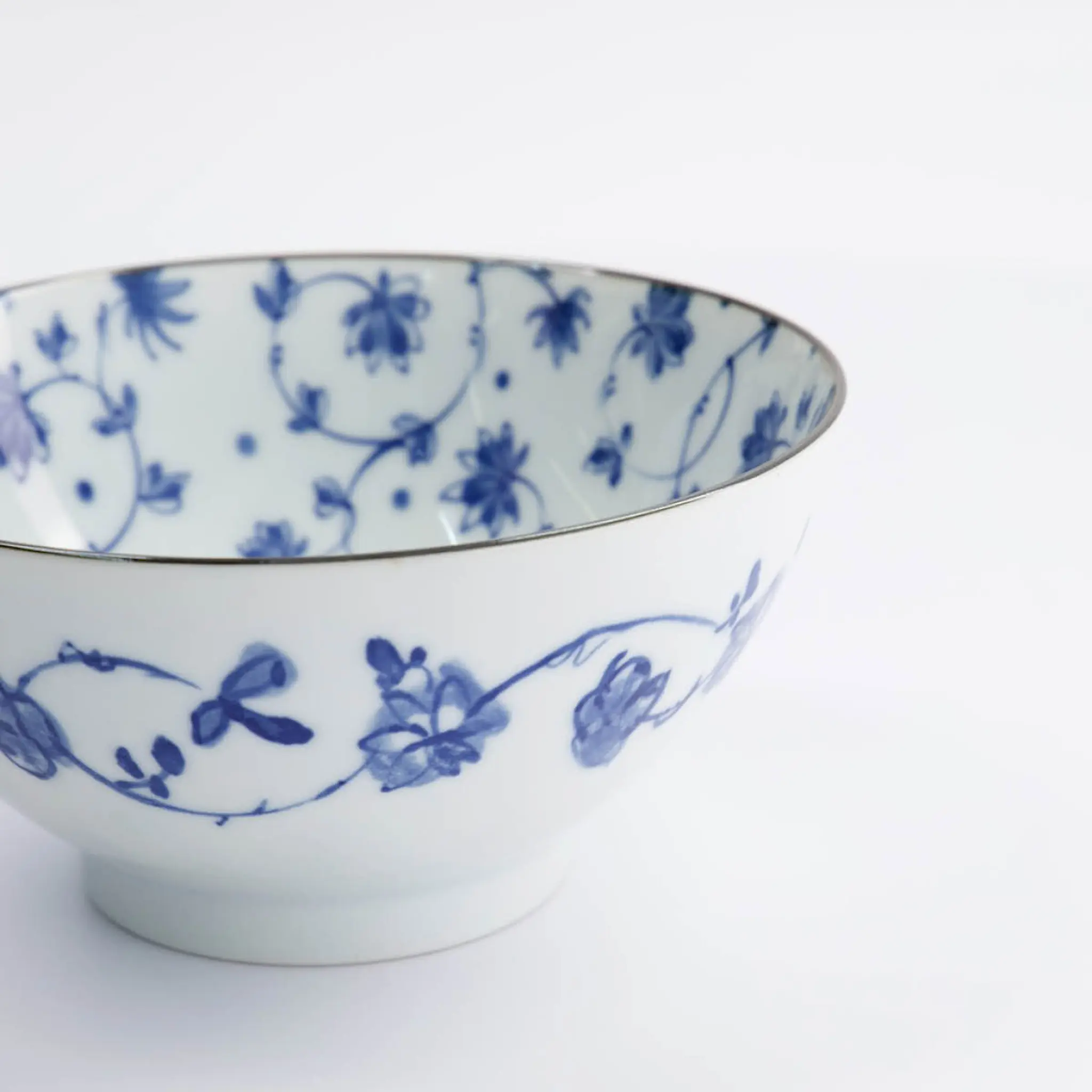 Tokyo Design Studio Natsu Karakusa Mixed skål 17,8x9,5 cm 1 L blå/vit