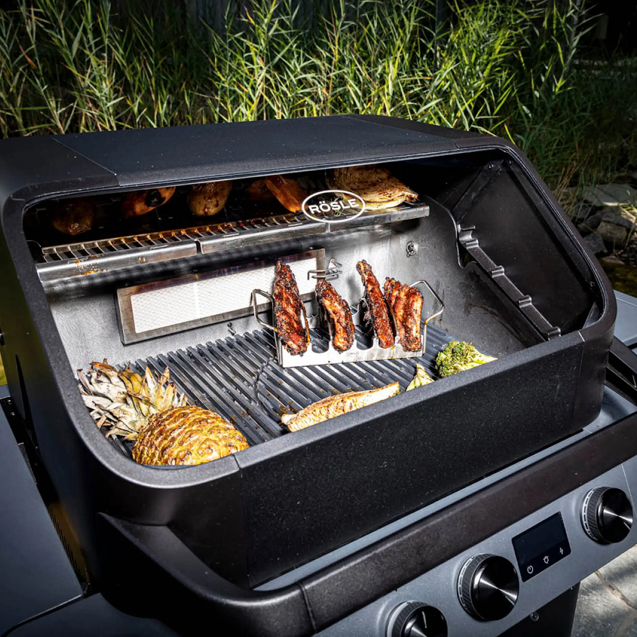 Rösle BlazeFlame Master 3 gasolgrill 24100W svart