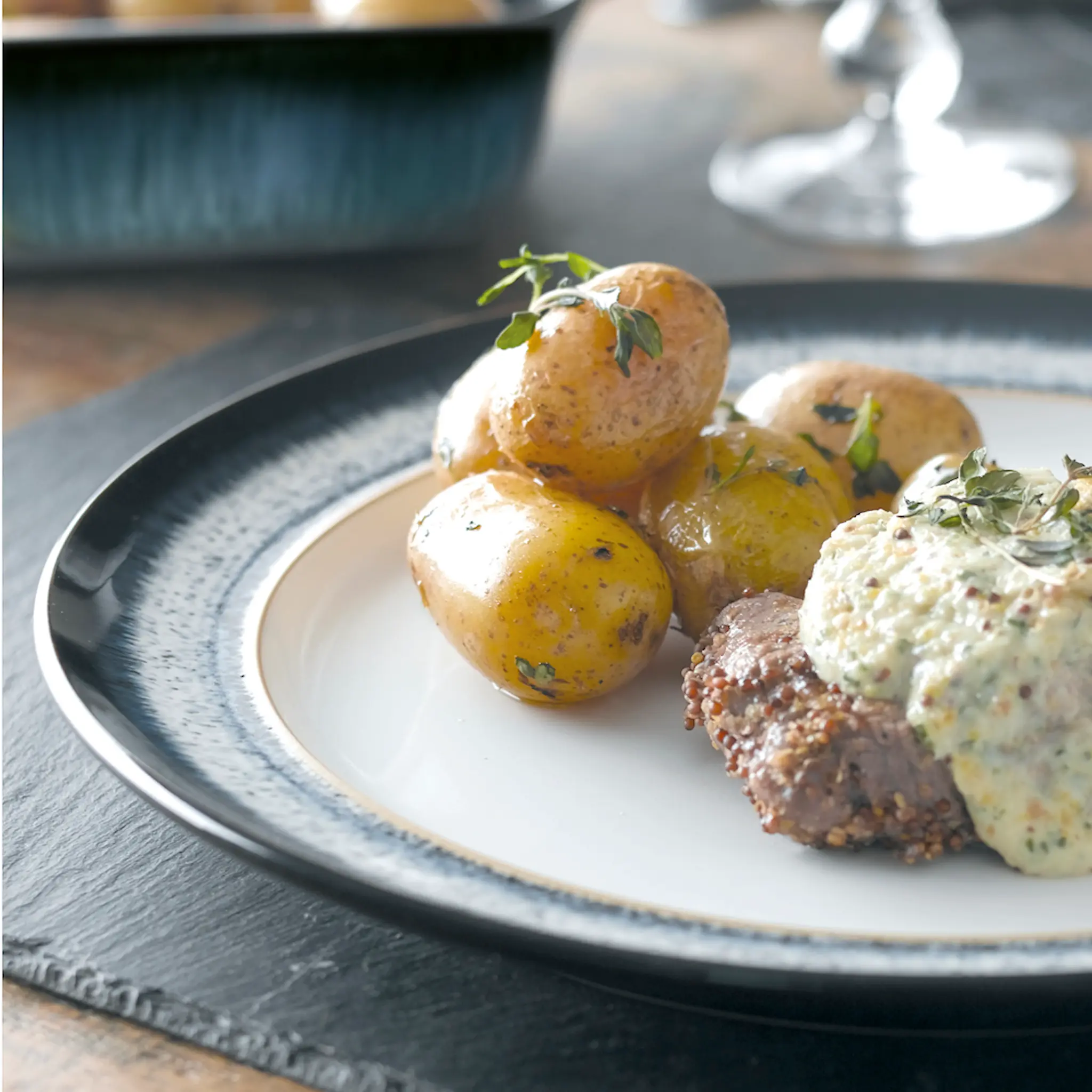 Denby Halo Tallrik 28 cm 4-pack Blå-svart