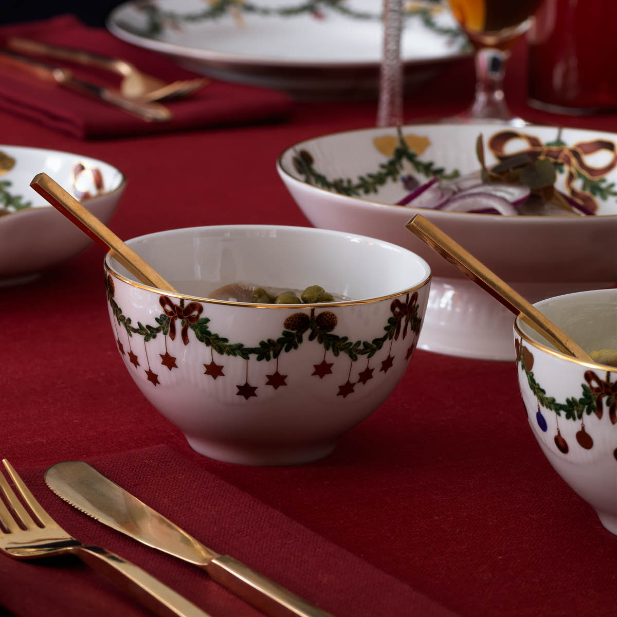 Royal Copenhagen Stjerne Riflet Jul skål 30 cl 2 stk