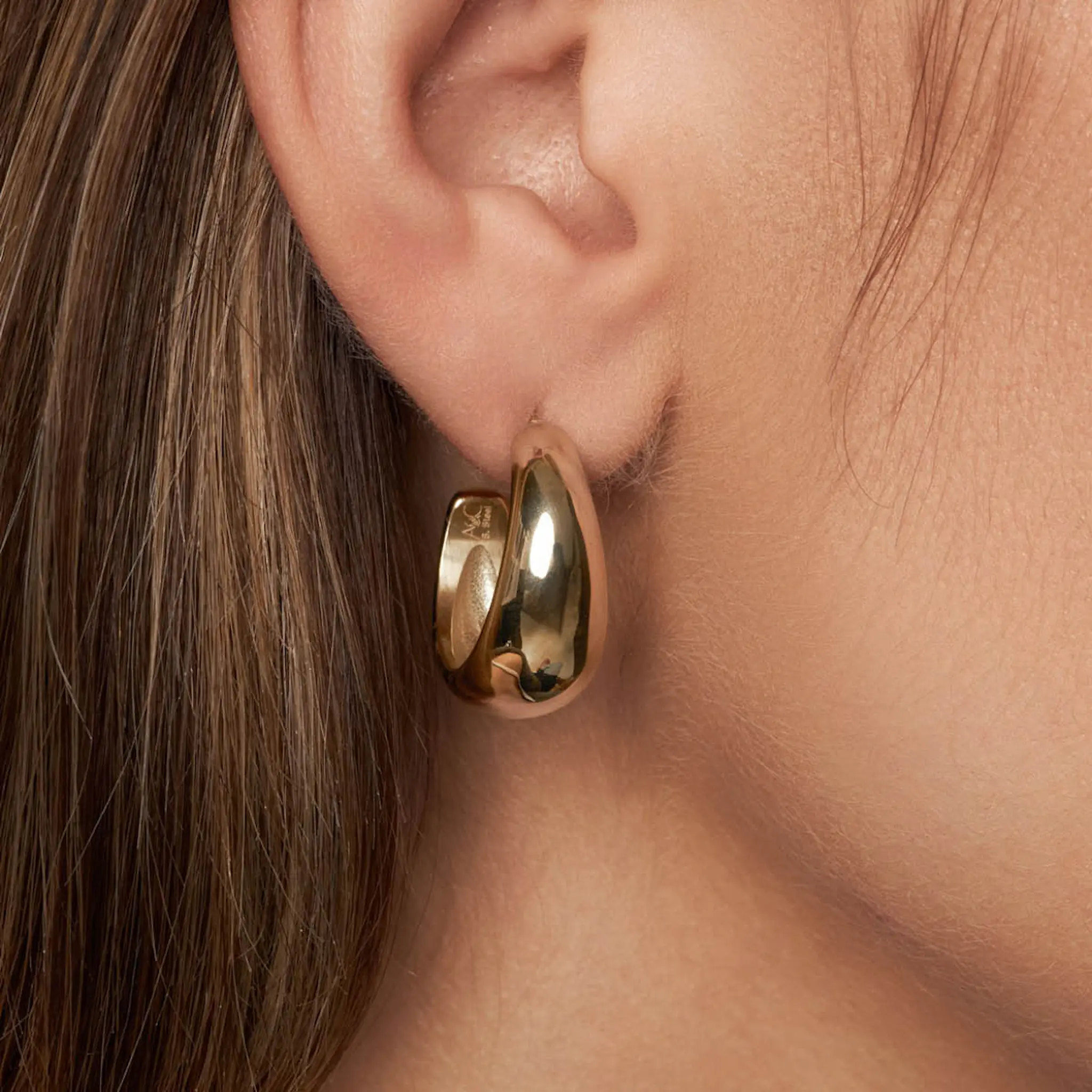 A&C Oslo AS Steel - Soft Coll örhängen 24 mm guld