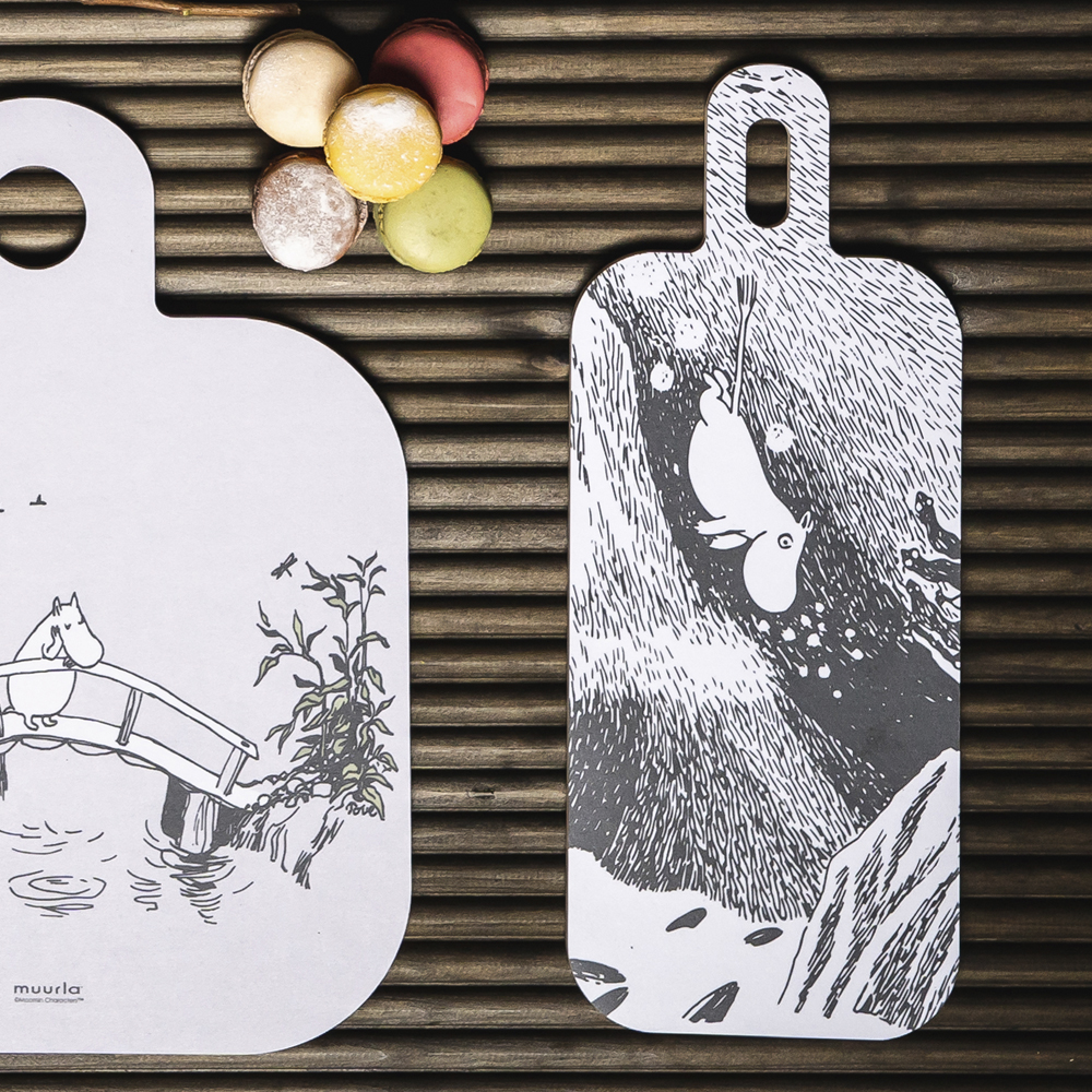 Muurla Mummi tosidig skjærebrett 13x33 cm Eventyr på vannet