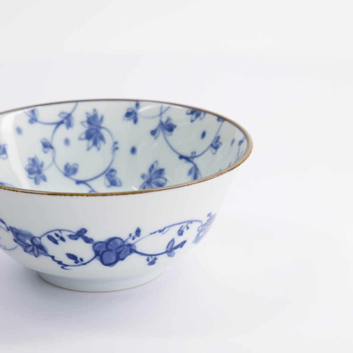 Tokyo Design Studio Natsu Karakusa Tayo skål 15,2x6,7 cm 0,5 L blå/vit