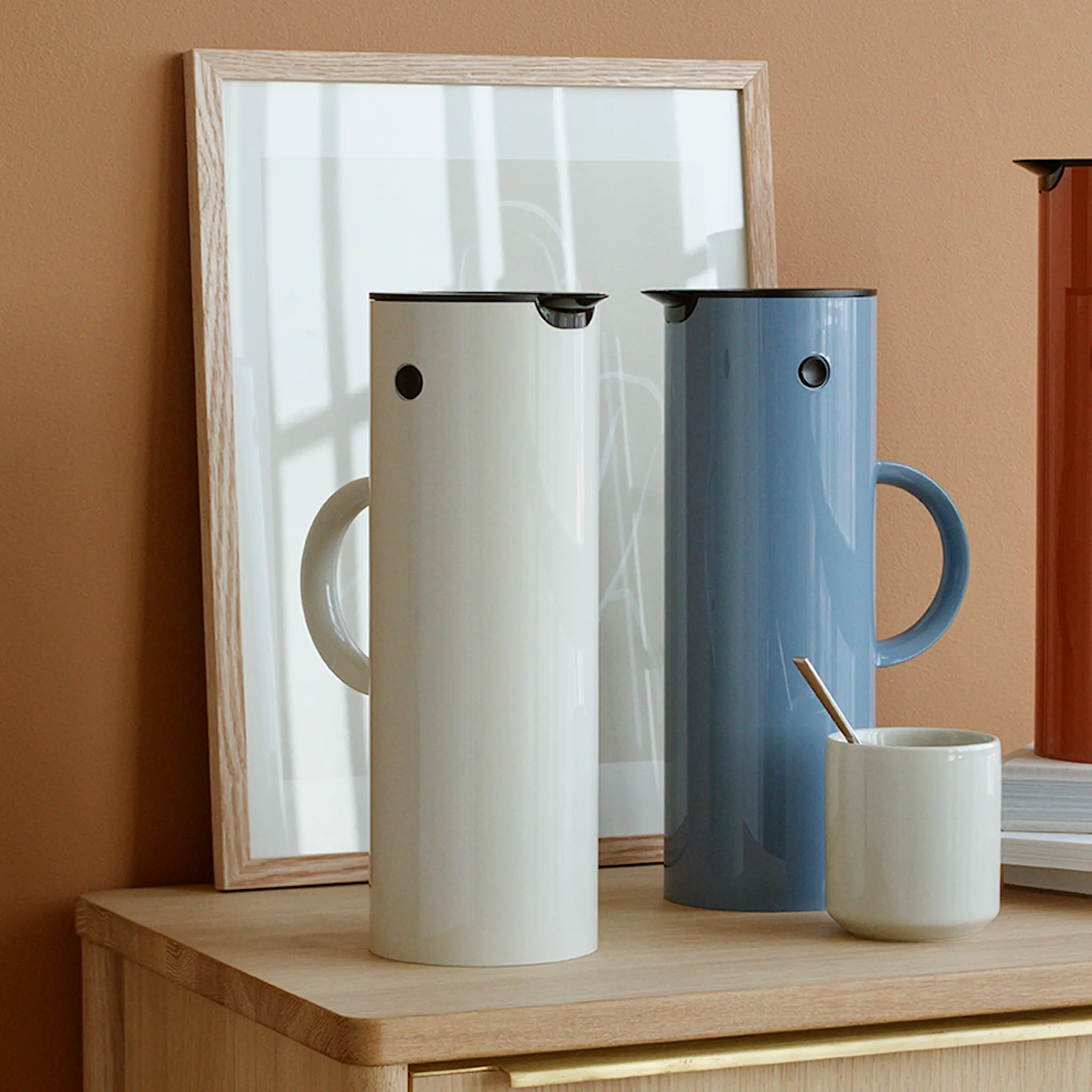 Stelton EM77 Termoskannu 1 L Sand