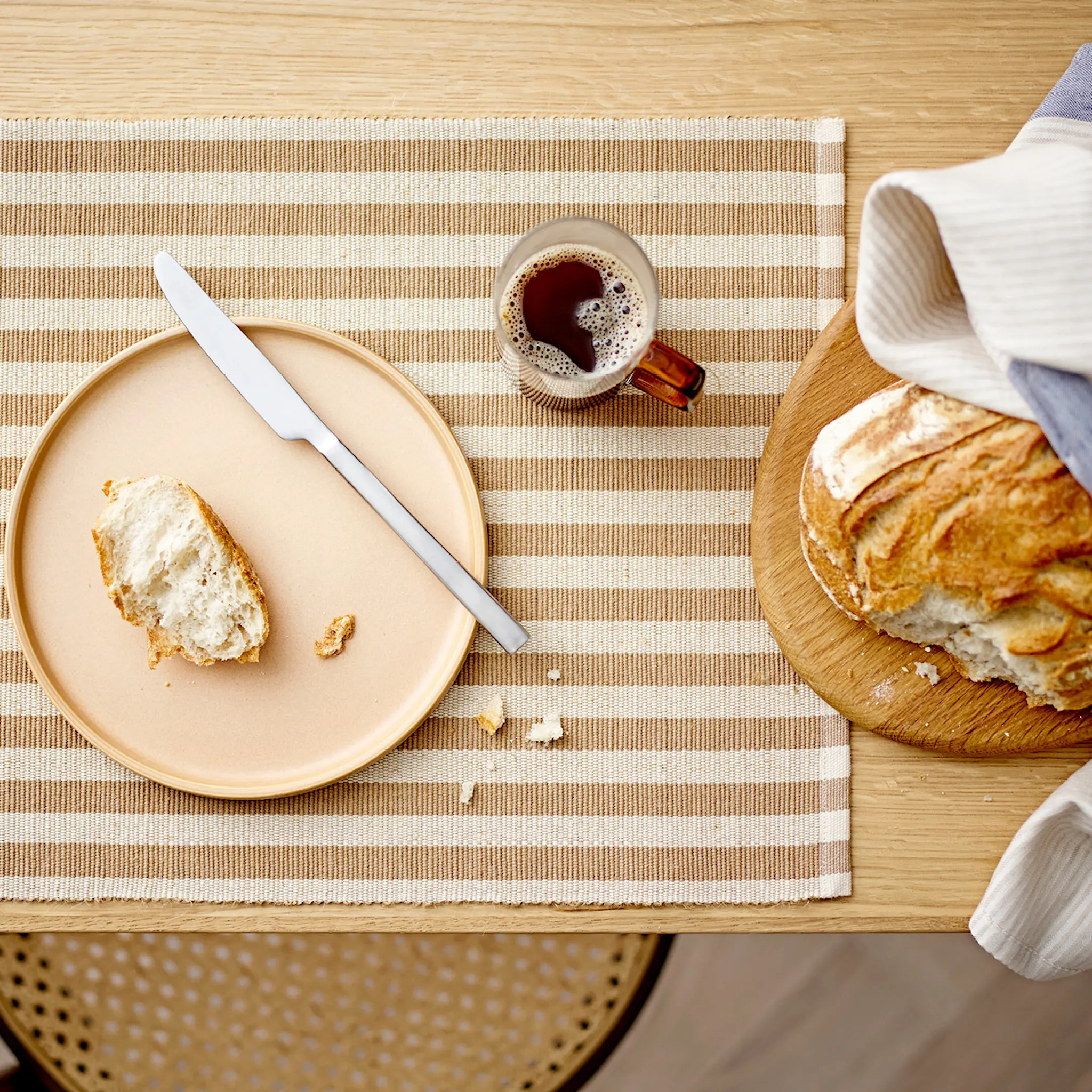 Södahl Statement Stripe Pöytätabletti 33x48 cm 2 kpl Beige