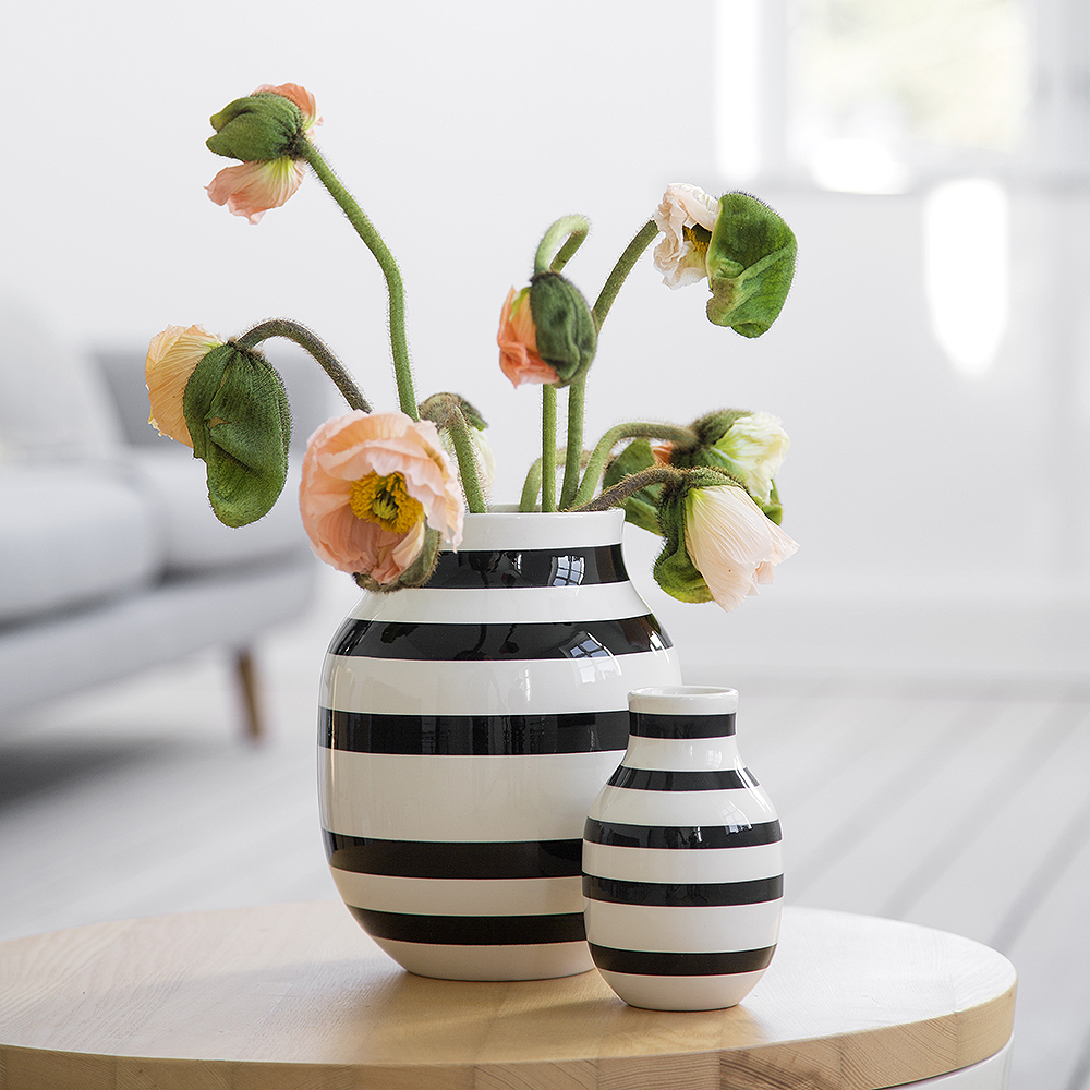 Kähler Omaggio Maljakko 20 cm Musta