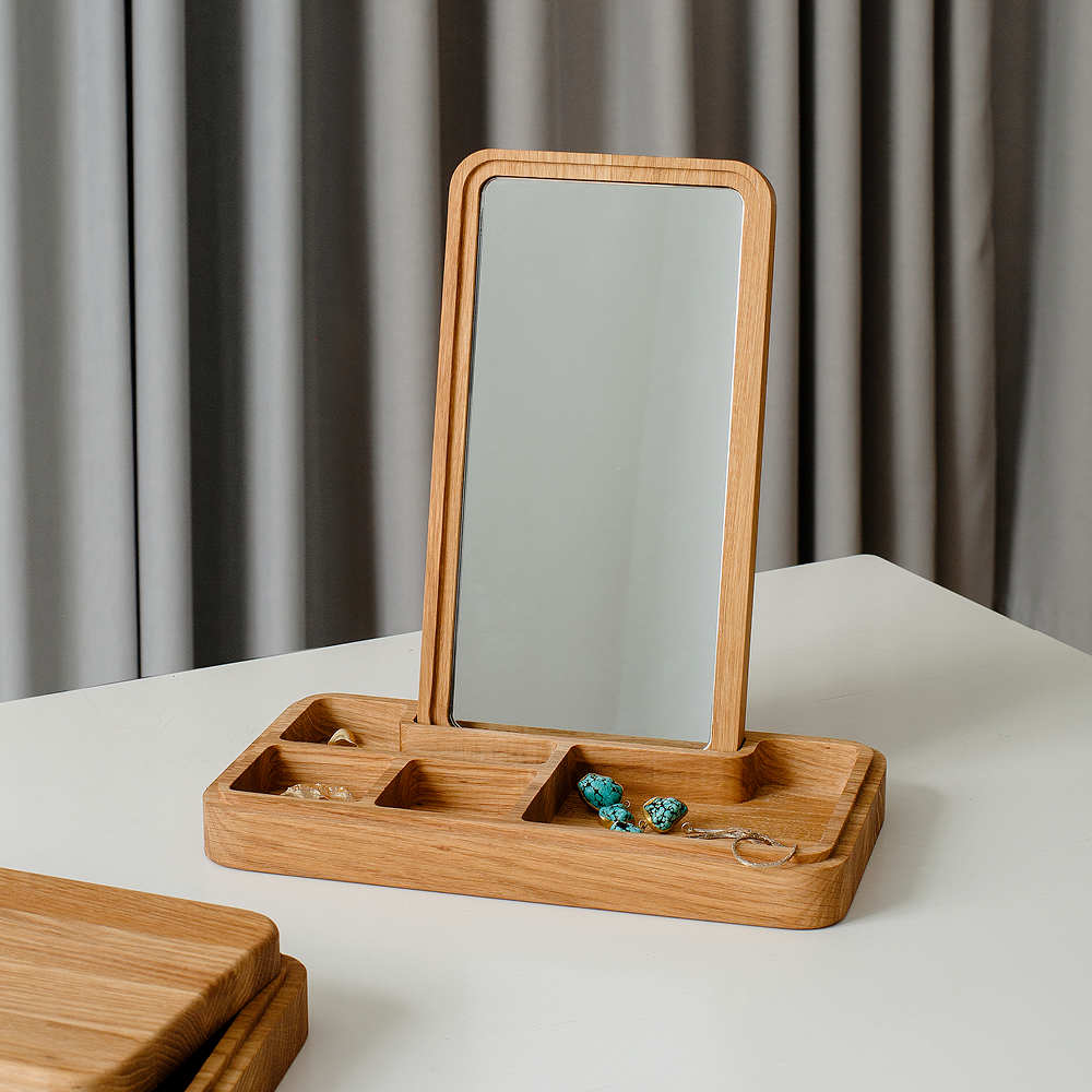 Spring Copenhagen Förvaringsskrin med spegel 32 cm ek