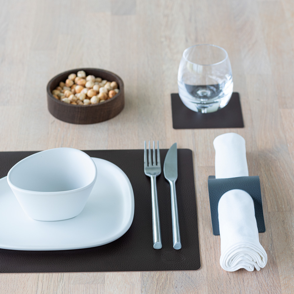 LIND DNA Leather Serene Rectangle Bordstablett 26x34 cm Hazel