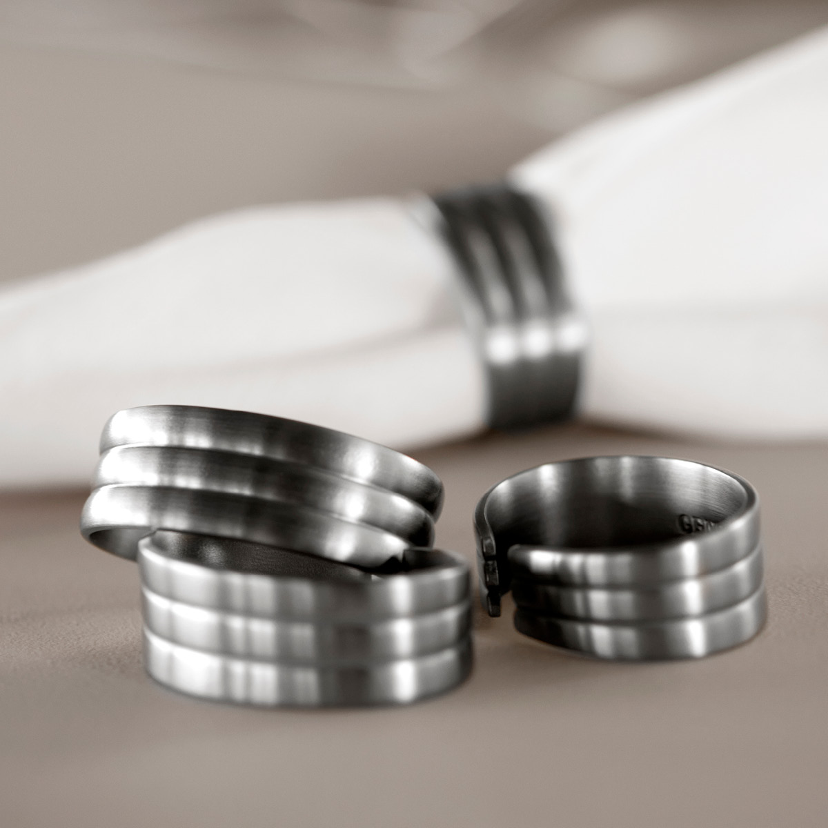 Gense Thebe serviettring 4 stk 4,3x3,2 cm matt stål