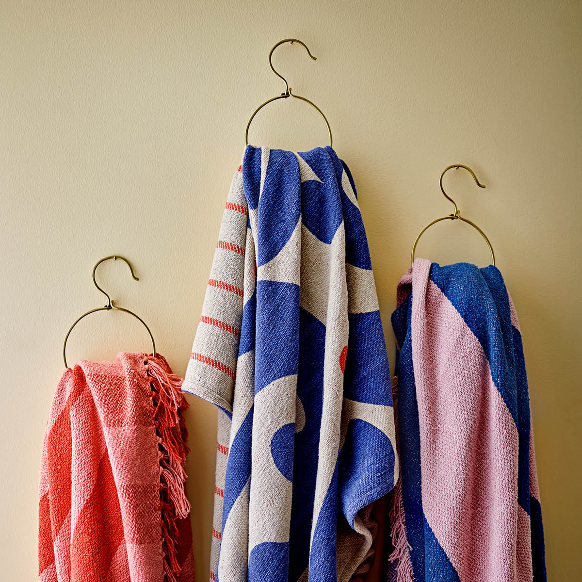 Bloomingville Pledd Eviaya 160x130 cm blå