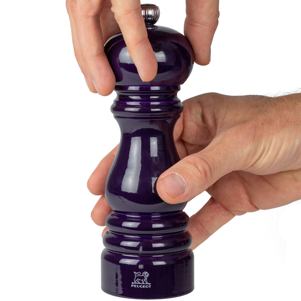 Peugeot Parisrama Pippurimylly 18 cm Aubergin