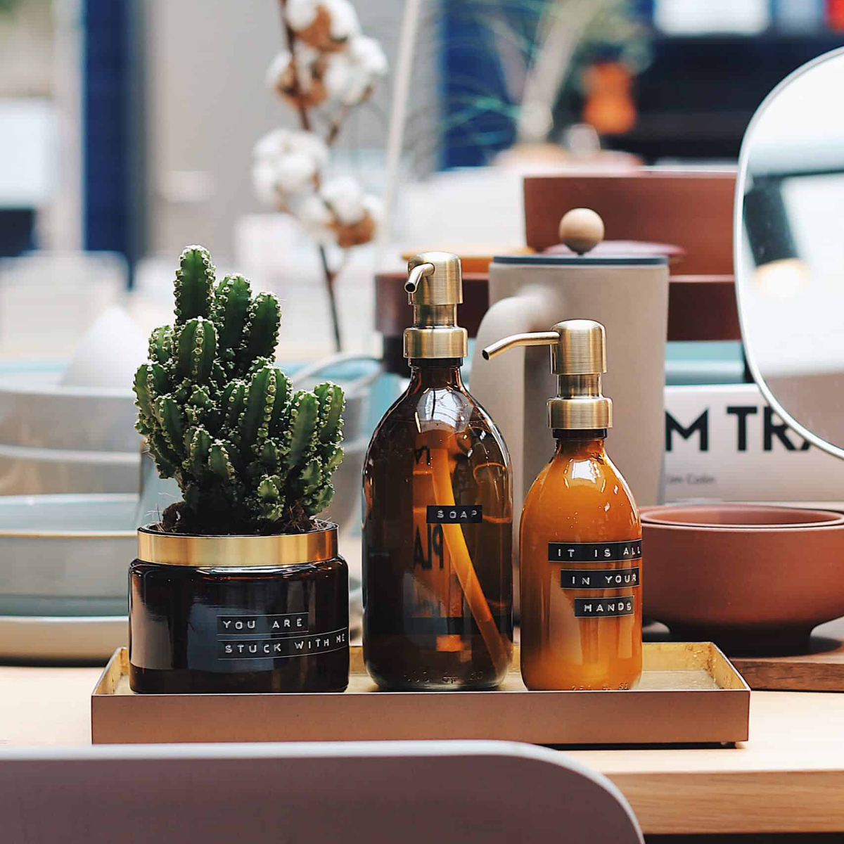 Wellmark Käsisaippua 0,25 L Musta/Ruskea